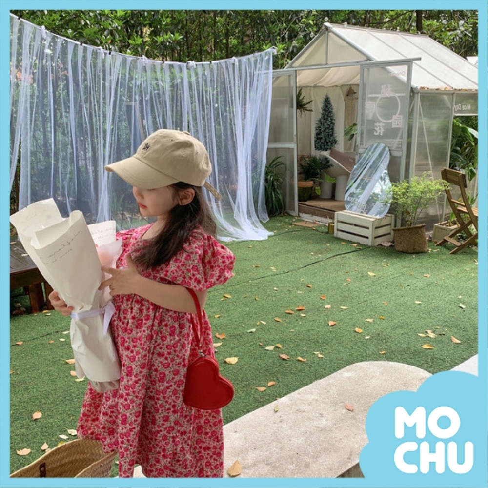 粉色碎花方領連衣裙