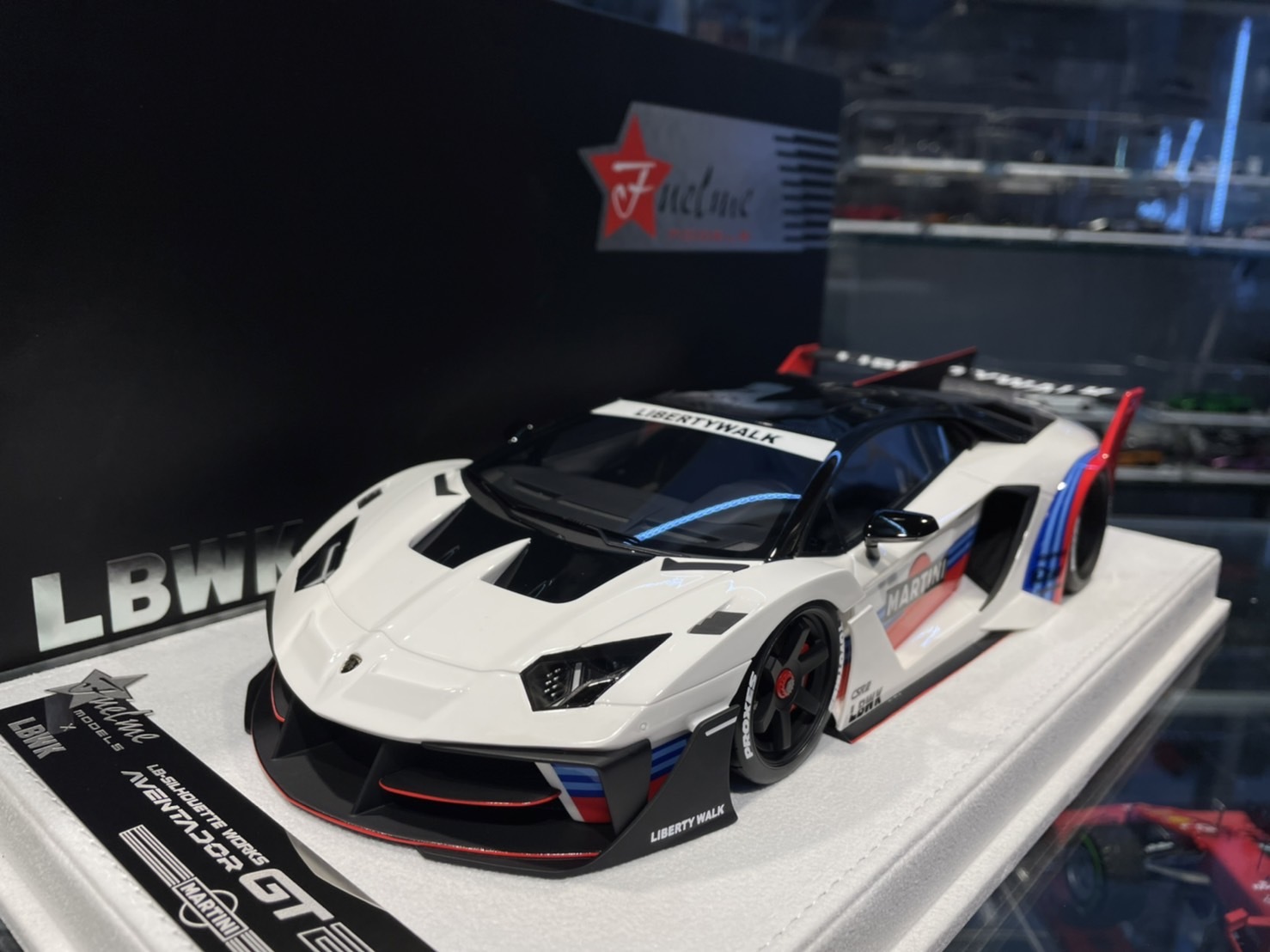 FuelMe FM18005LM-06 LBWK 700 GT EVO Martini Livery 1/18