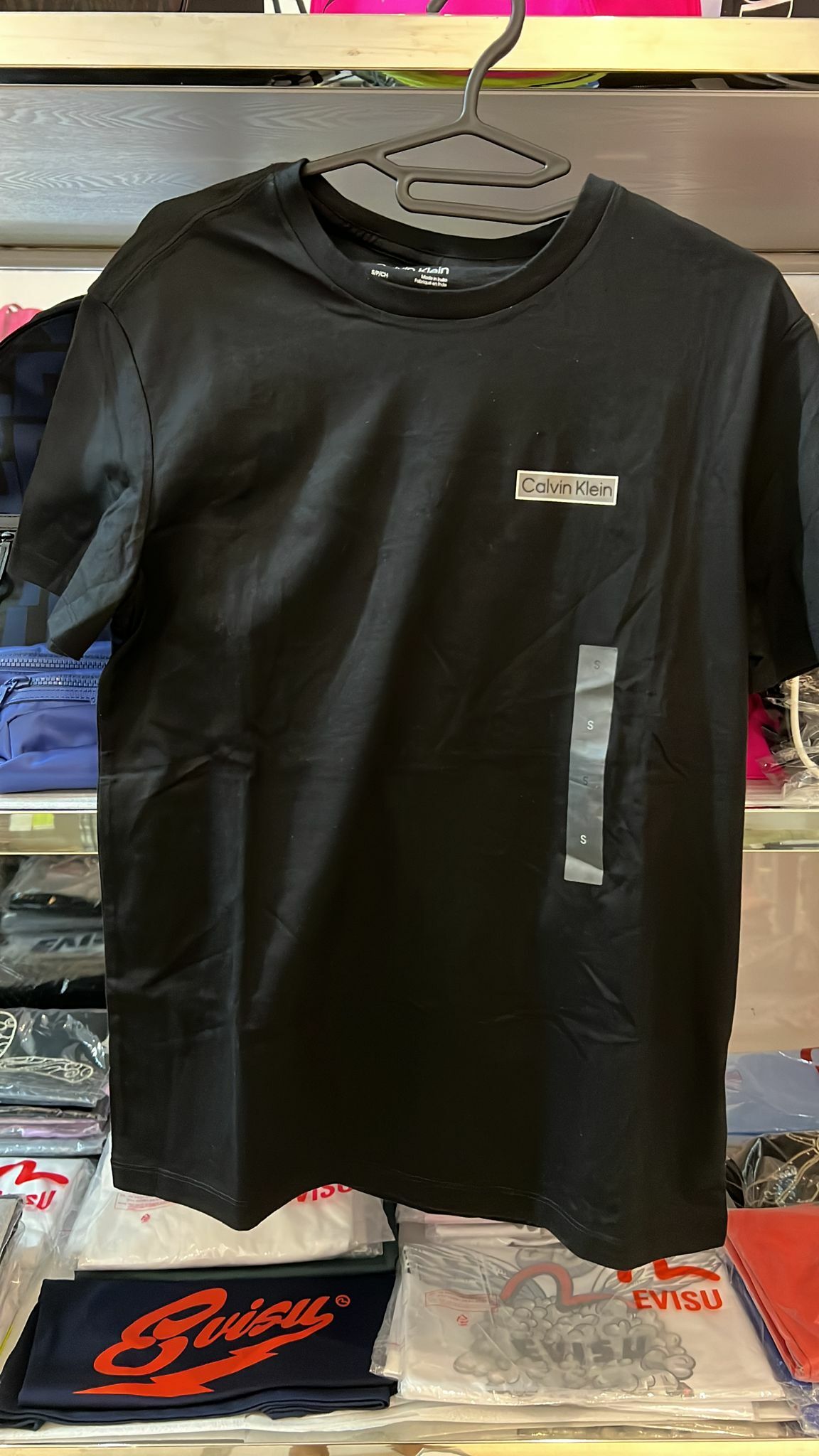 [S] CALVIN KLEIN SMALL LOGO TEE, BLACK, SP40574299 (SCK52)