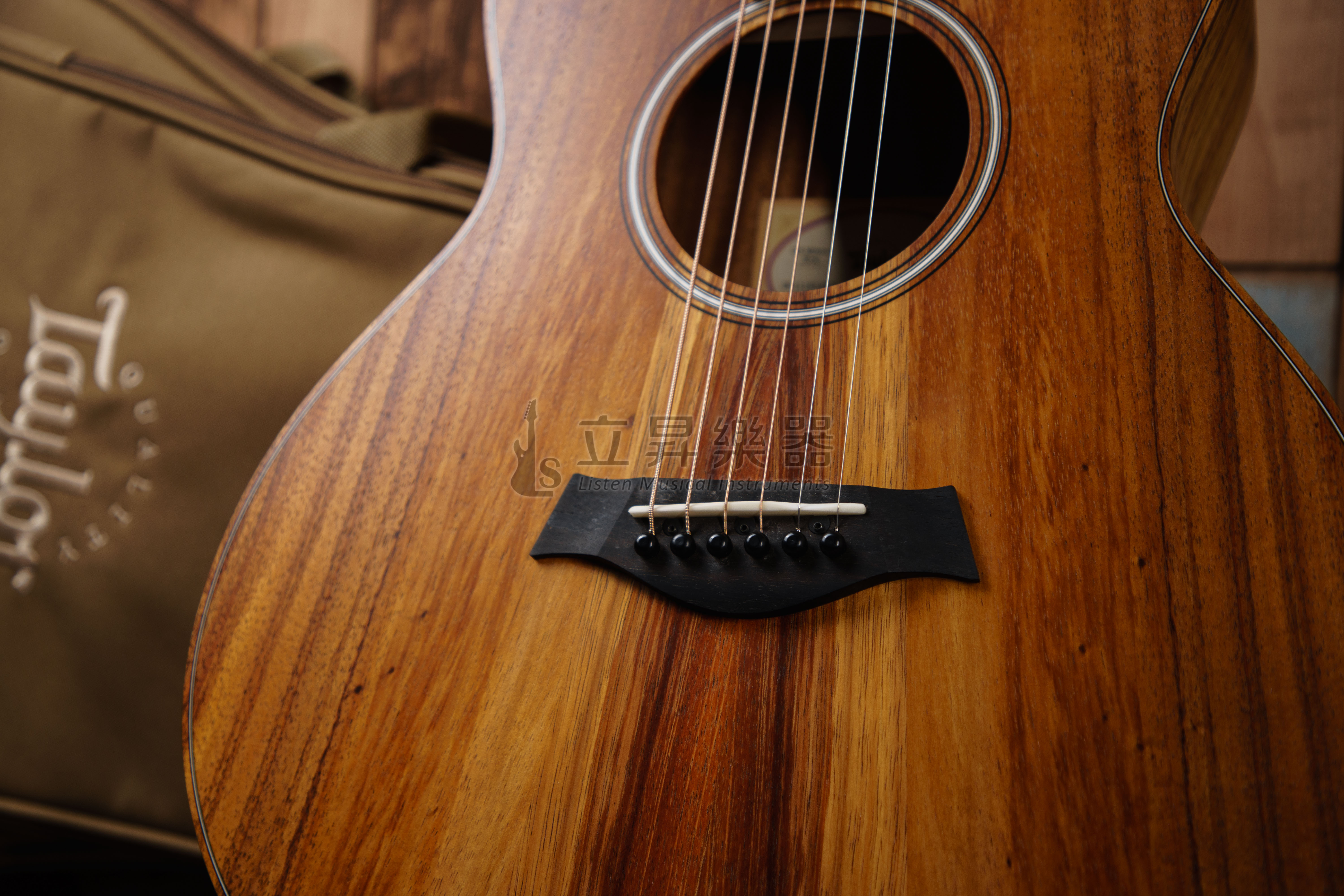 Taylor Taylor GS Mini-e KOA 36吋 旅行吉他 全相思木面單 ES-B拾音器 附原廠琴袋 第 3 張圖片｜三峽吉他 / Bass