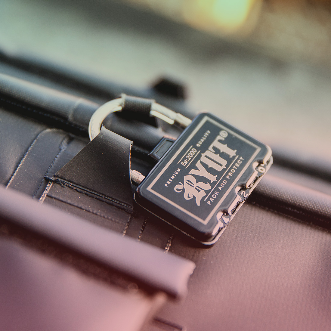 🇺🇸 Ryot - Lock 鎖頭