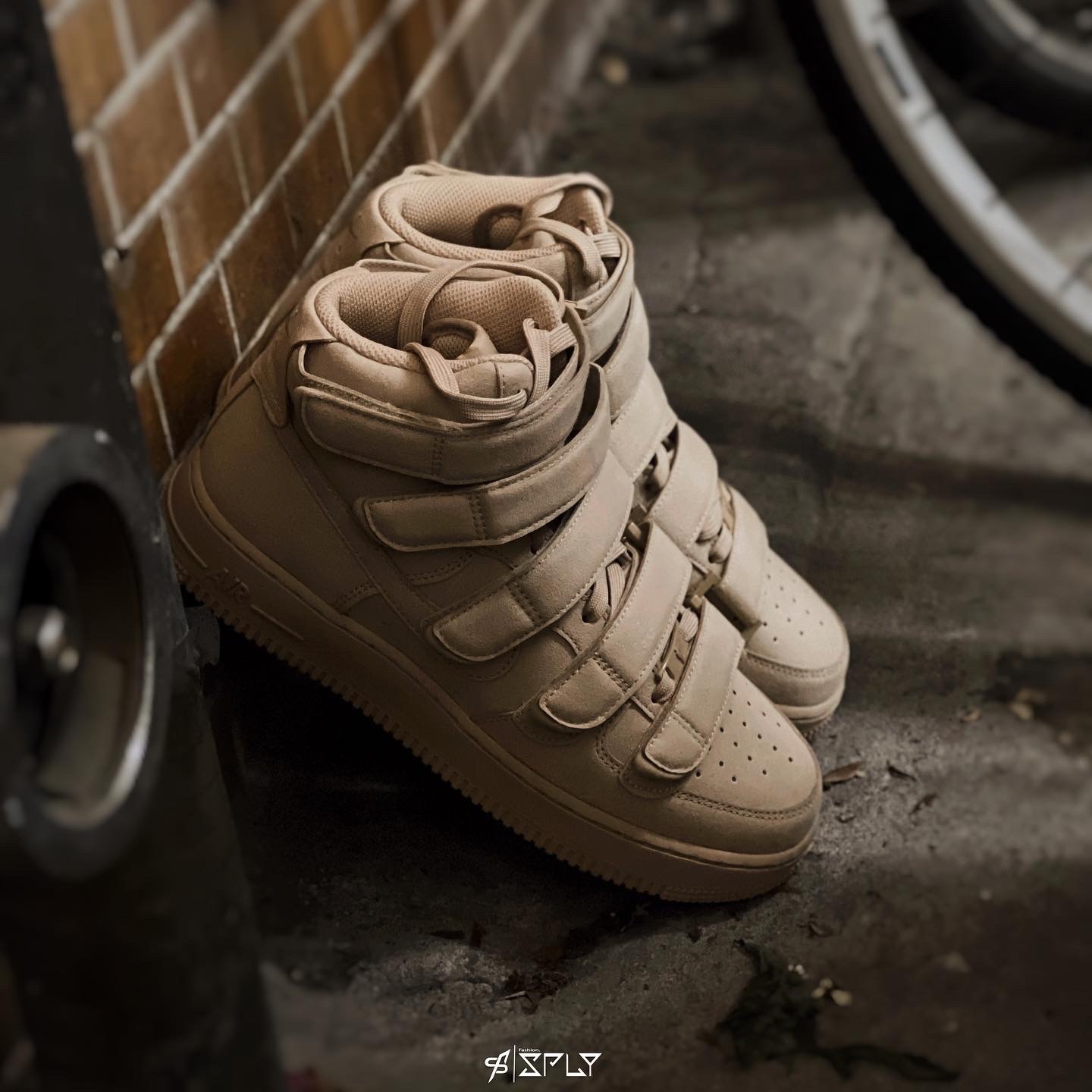 Billie Eilish x Nike Air Force 1 High '07 SP Mushroom 怪奇比莉 沙色 奶茶 DM7926-200