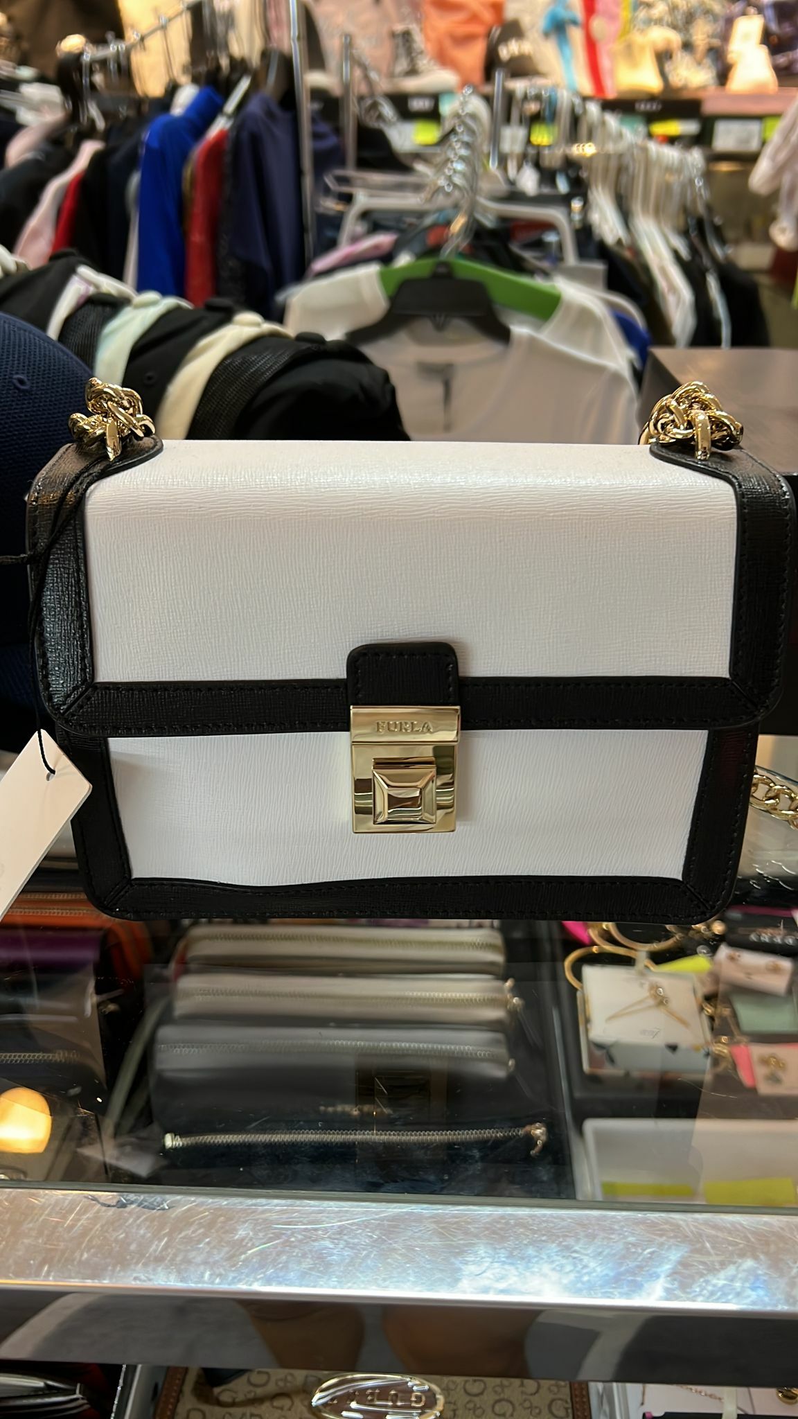 [S] FURLA BADEDIX-SFB000 DIXIE MINI CROSSBODY SAFFIANO COLORBLOCK,CHALK+NERO, P/2019/659/11 (SF29)