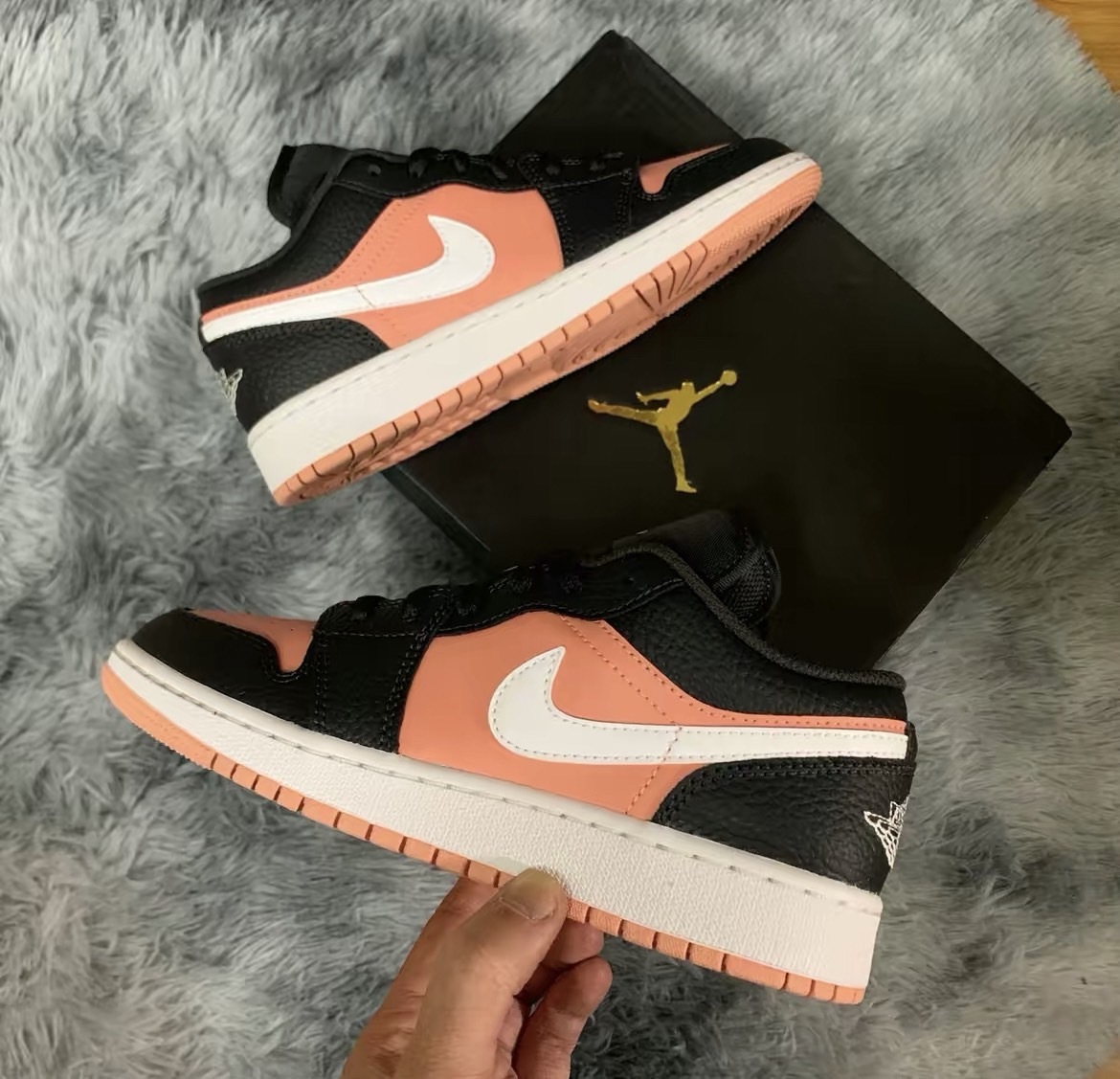 NIKE Air Jordan 1 Low “Pink Quartz”  (GS)  黑粉 櫻花粉