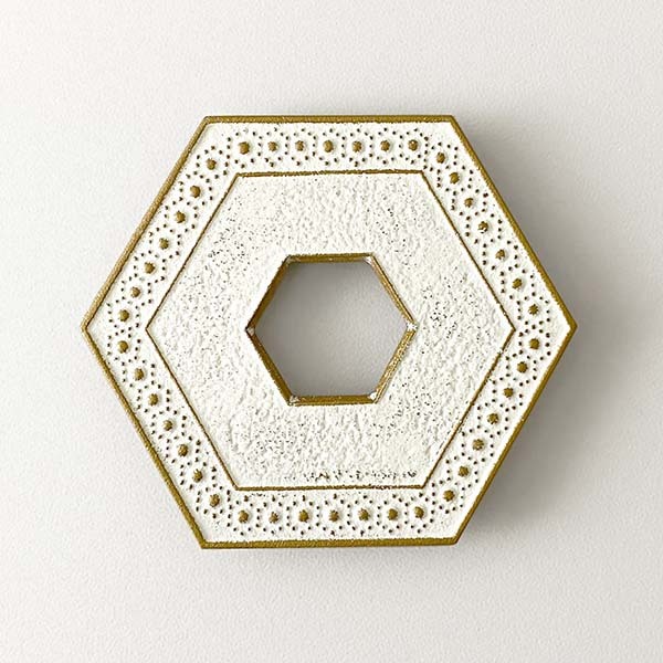 【岩鑄】六角龜甲 鑄鐵壺墊-金麻色