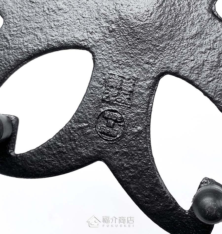 放茶壺或鍋子的鑄鐵隔熱墊