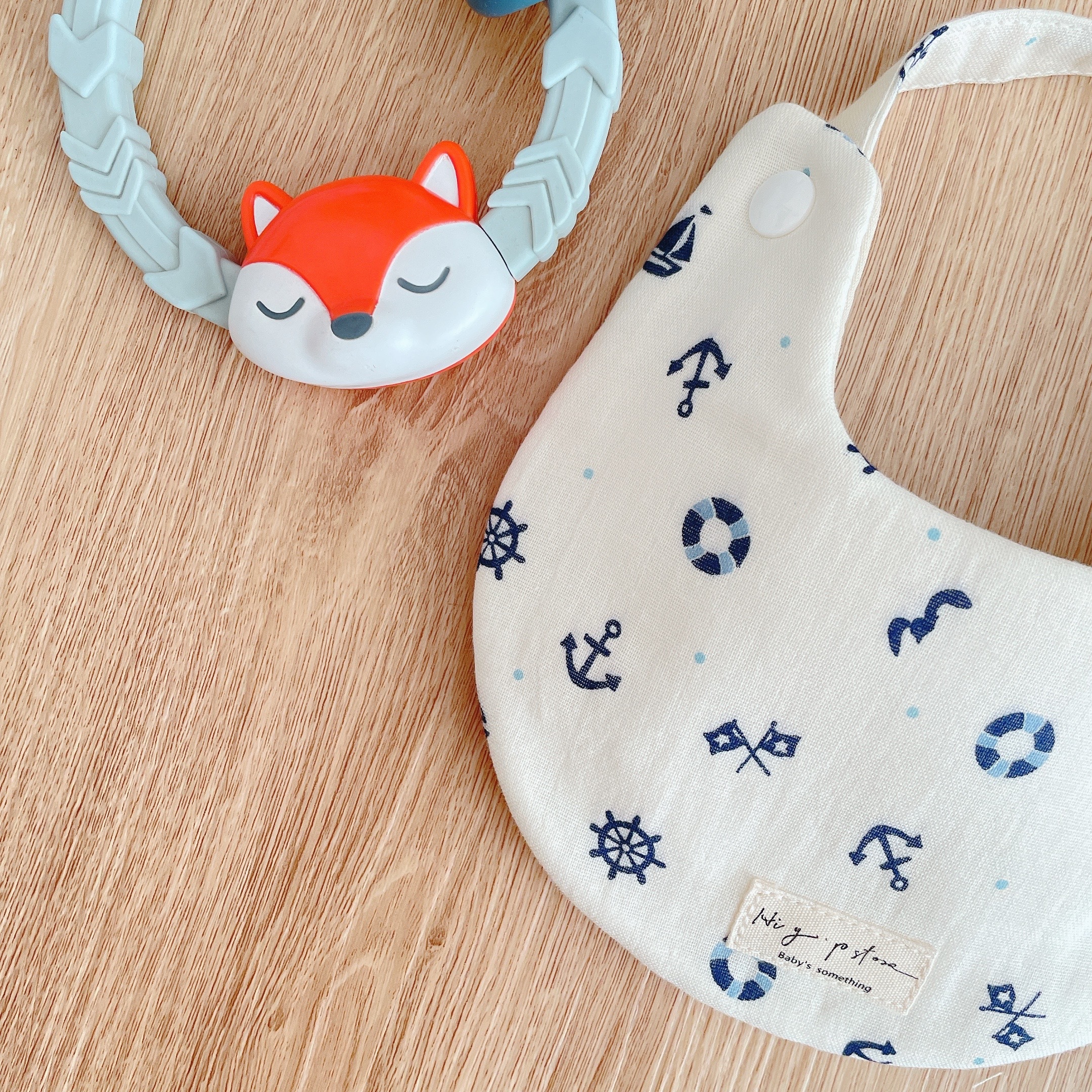 Hi Y.P store-手作圍兜-乘風破浪