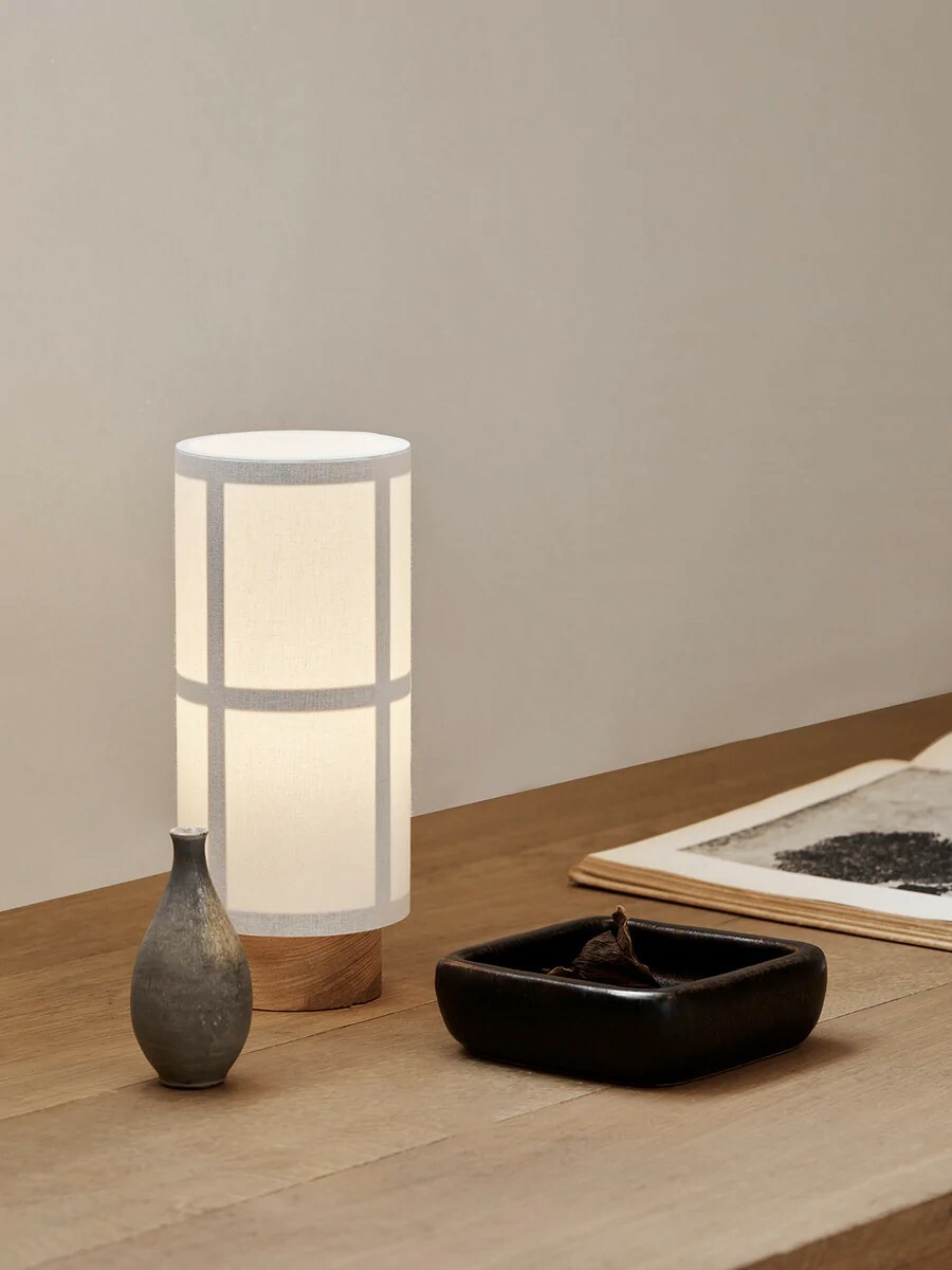 Hashira 可攜帶式桌燈
