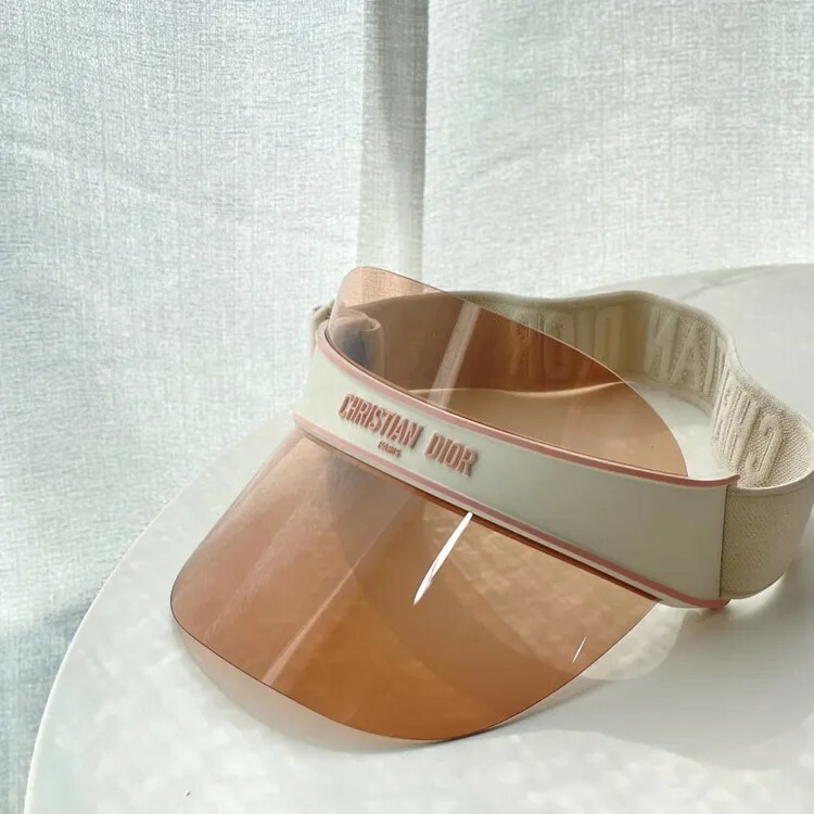 Diorclub V1u 裸粉色遮陽帽