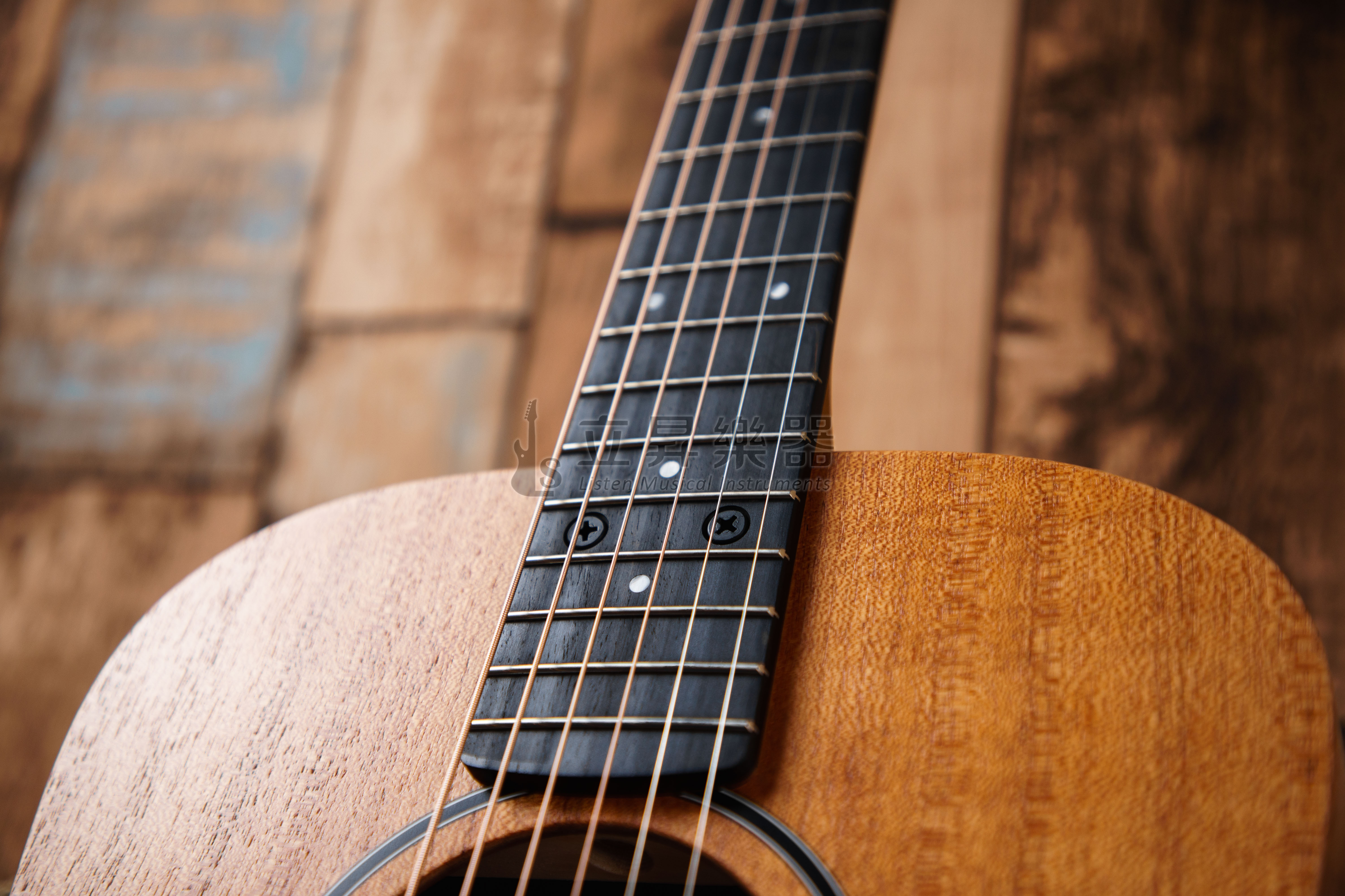 Taylor BT2 34吋 旅行吉他 桃花心面單 沙比利木側背板 附原廠琴袋 ｜ BT2 Taylor BT2 34吋 旅行吉他 桃花心面單 沙比利木側背板 附原廠琴袋 ｜ BT2 / BT2-e 拾音器版 第 4 張圖片｜三峽吉他 / Bass