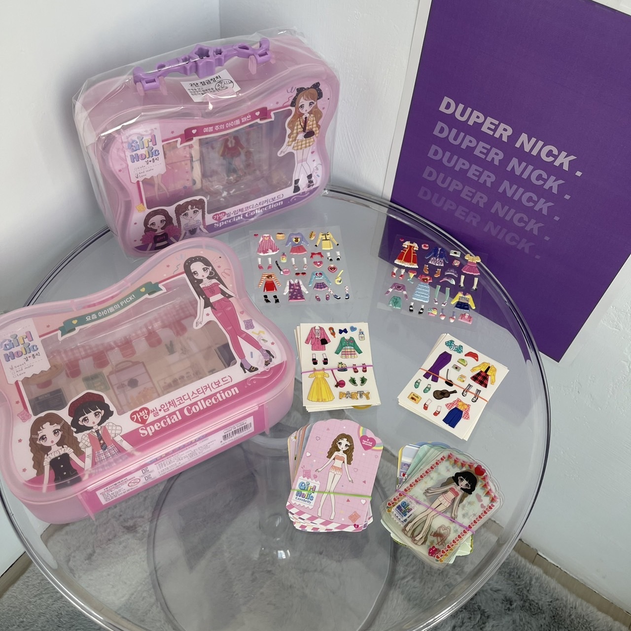 現貨 韓國代購 偶像化妝塗鴉本 換衣換裝貼紙 貼紙組換裝扮家家酒 手提箱