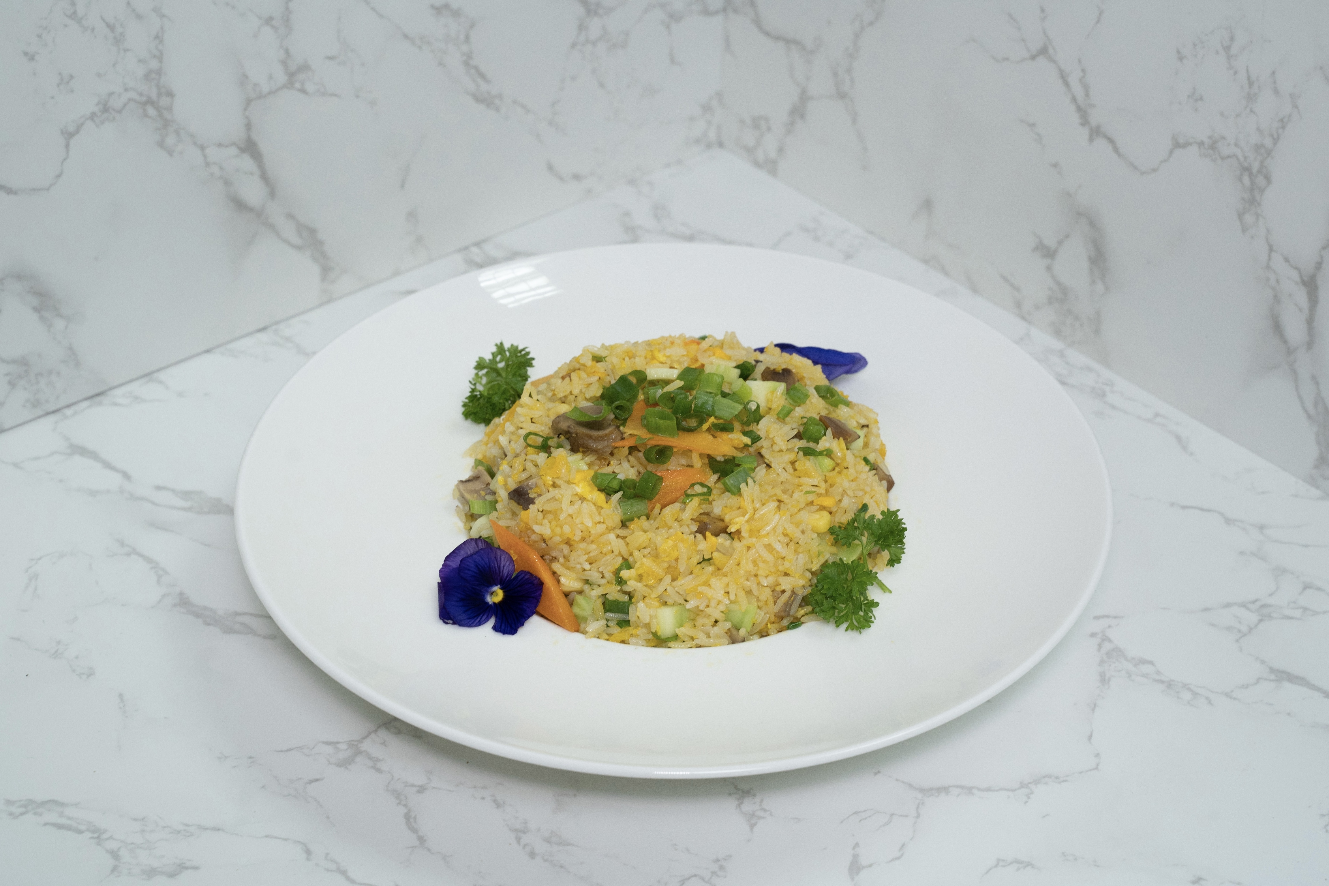 櫻花蝦⾦粟炒飯