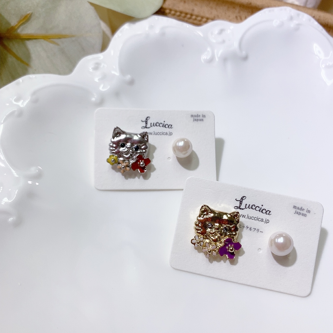 Luccica  皇冠花貓咪耳環