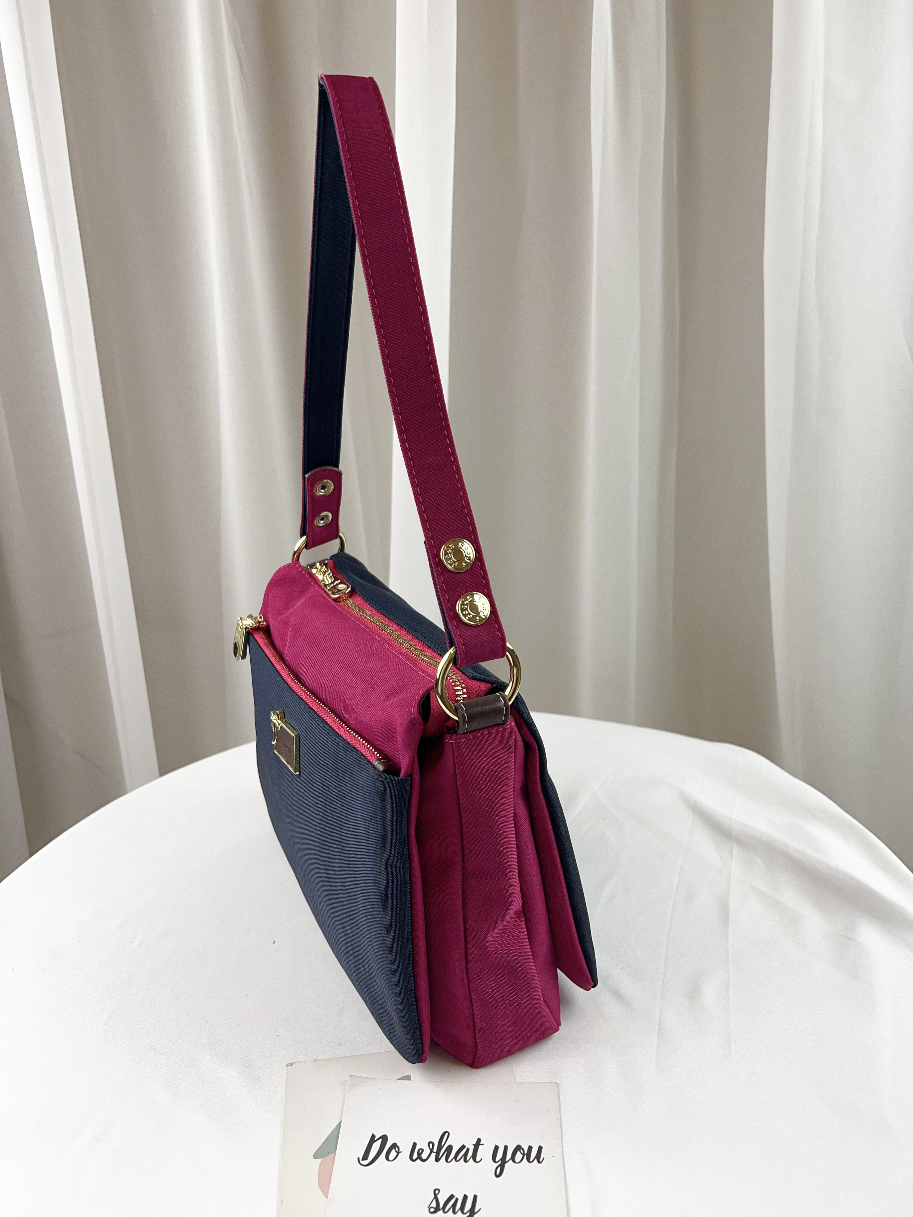 GOODS 藍桃拼色 肯尼布拼接真皮側背包  #29259