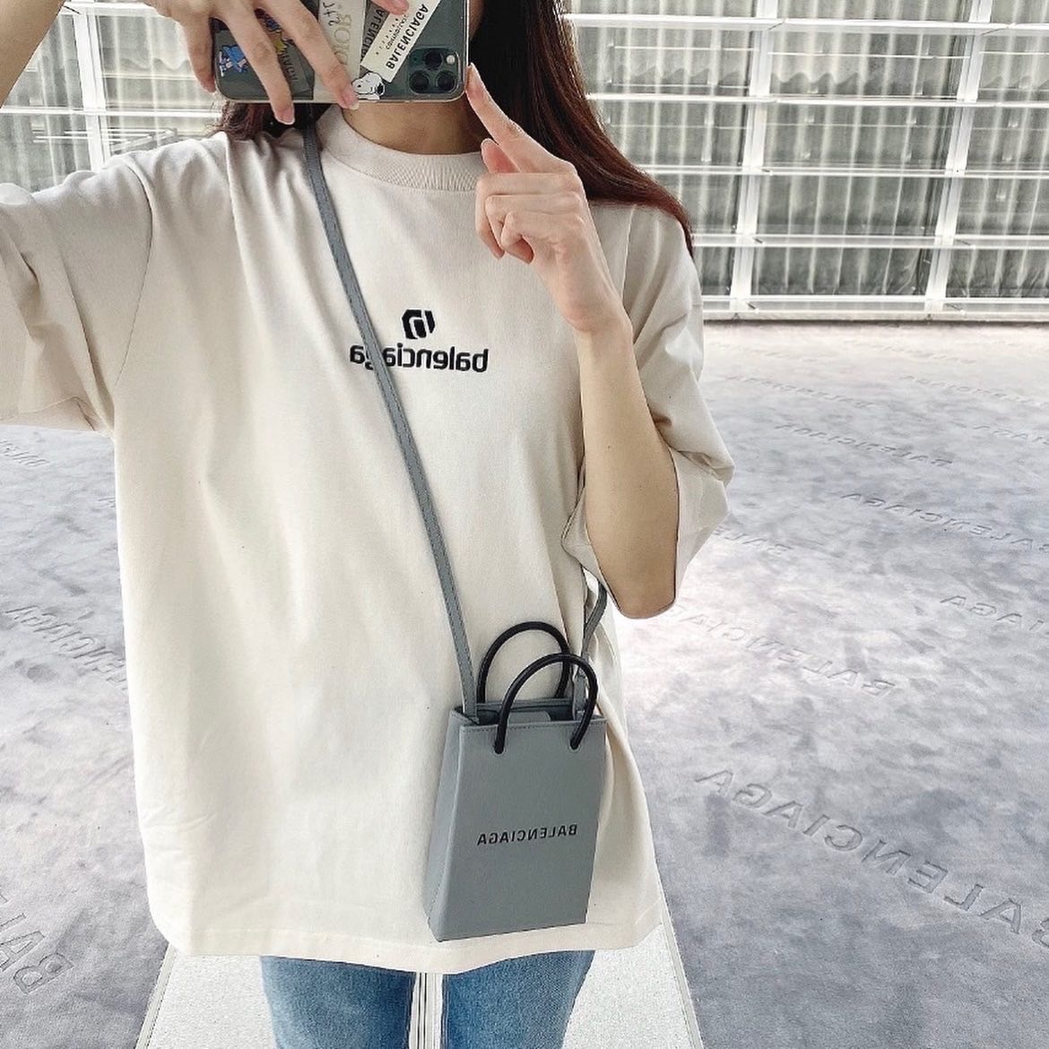 Balenciaga 巴黎世家 大象灰手機包