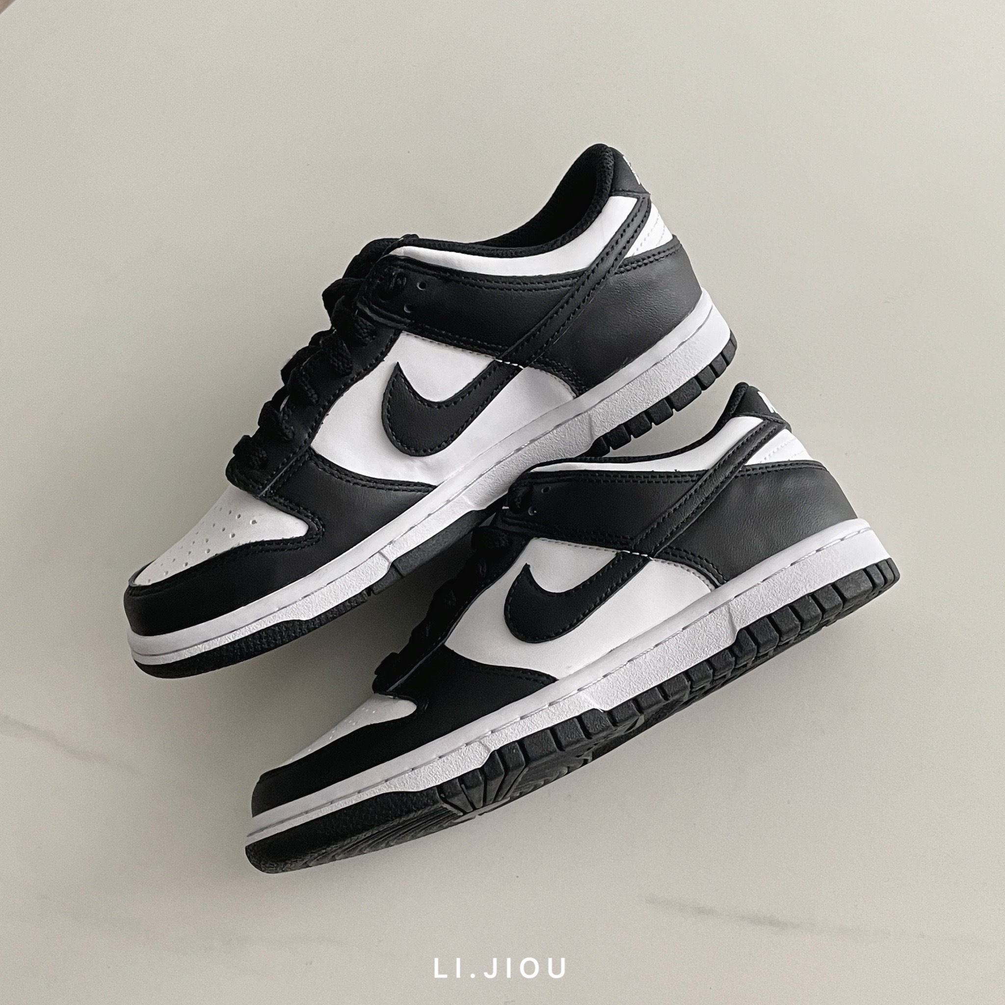 Nike Dunk Low 黑白熊貓