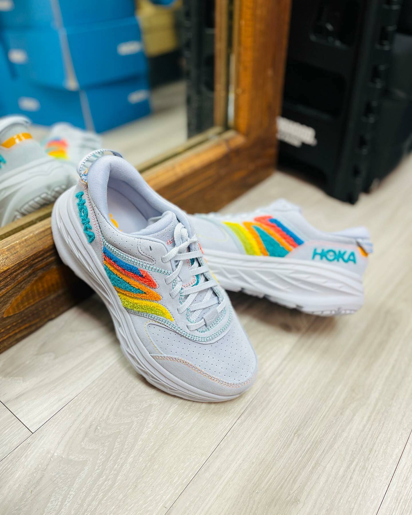 {現貨} HOKA ONE ONE Bondi L EMBROIDERY Grey