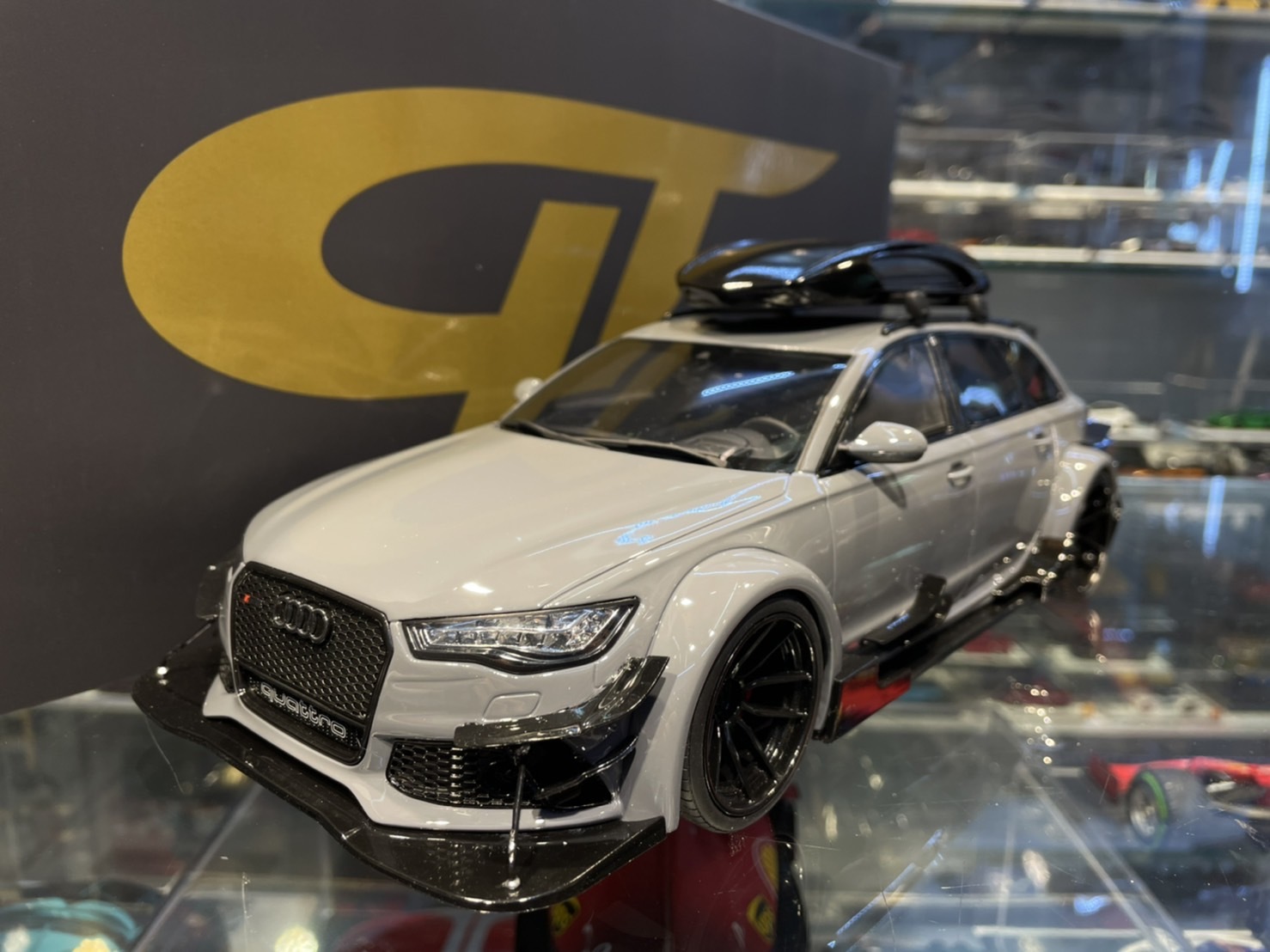 GT SPIRIT CLDC022 Audi RS6 C7 DTM 灰色 1/18 (樹酯車)