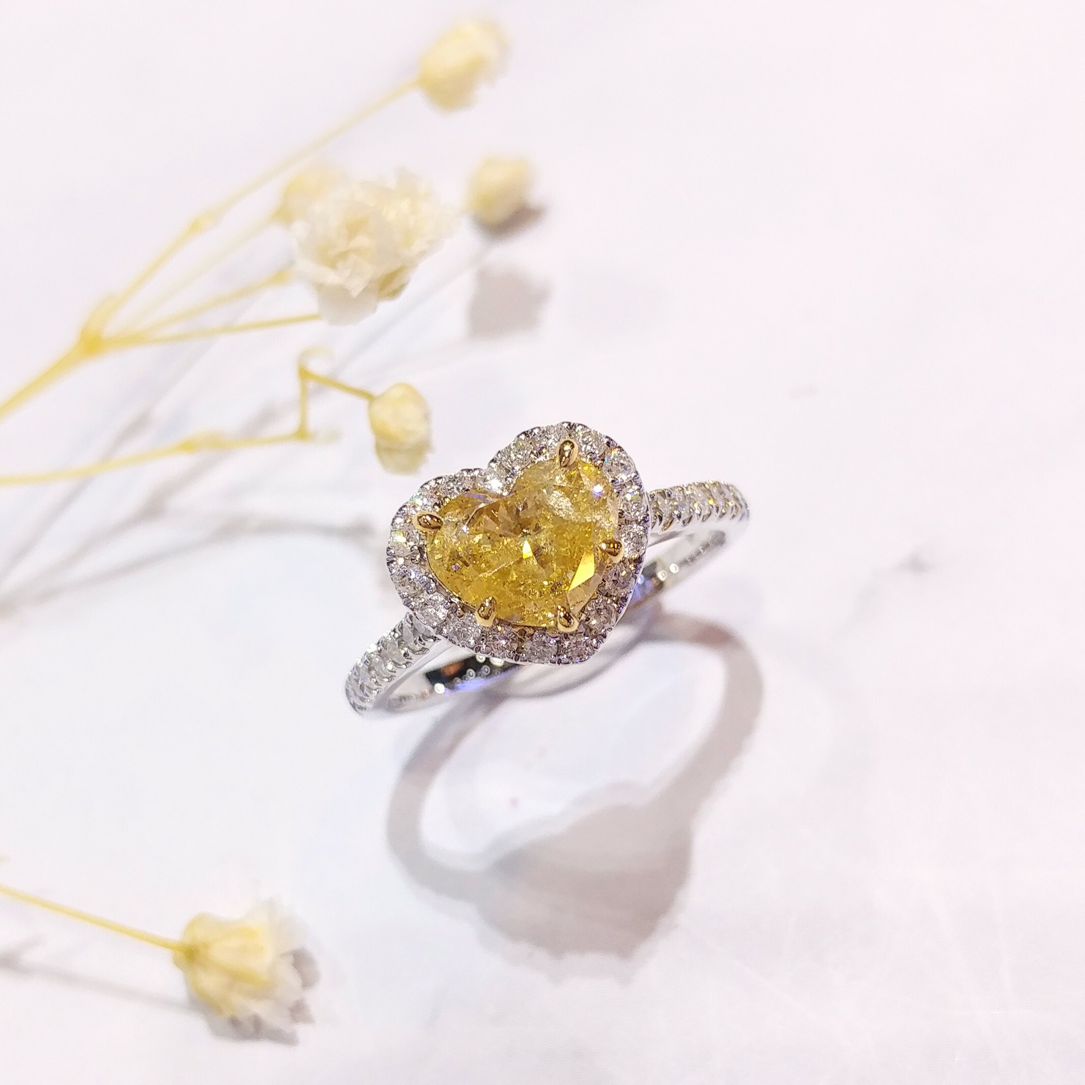 18K Gold 1.35ct Diamond Ring