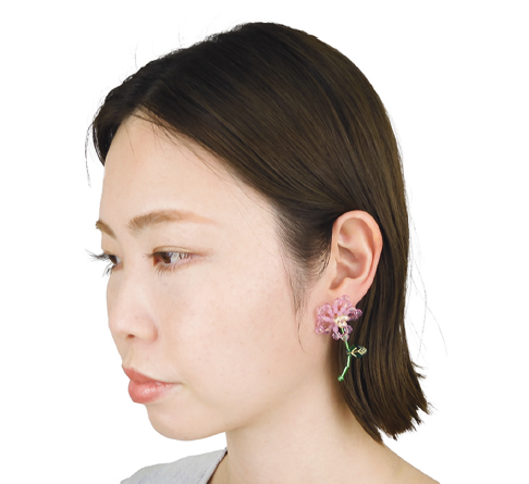 串珠大花朵耳環