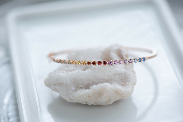 18K Rainbow Sapphire Bangle