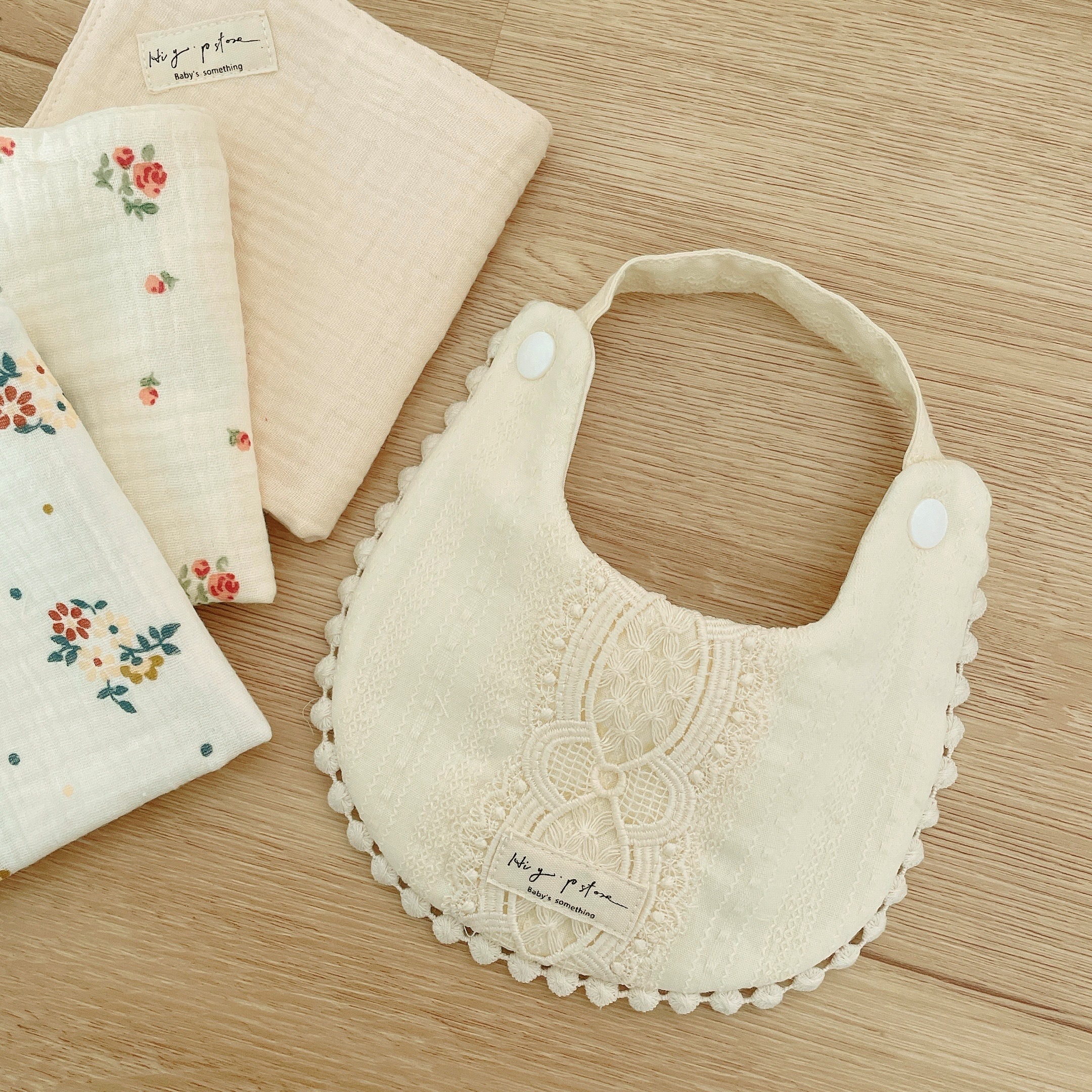 Hi Y.P store-手作圍兜-宮廷蕾絲