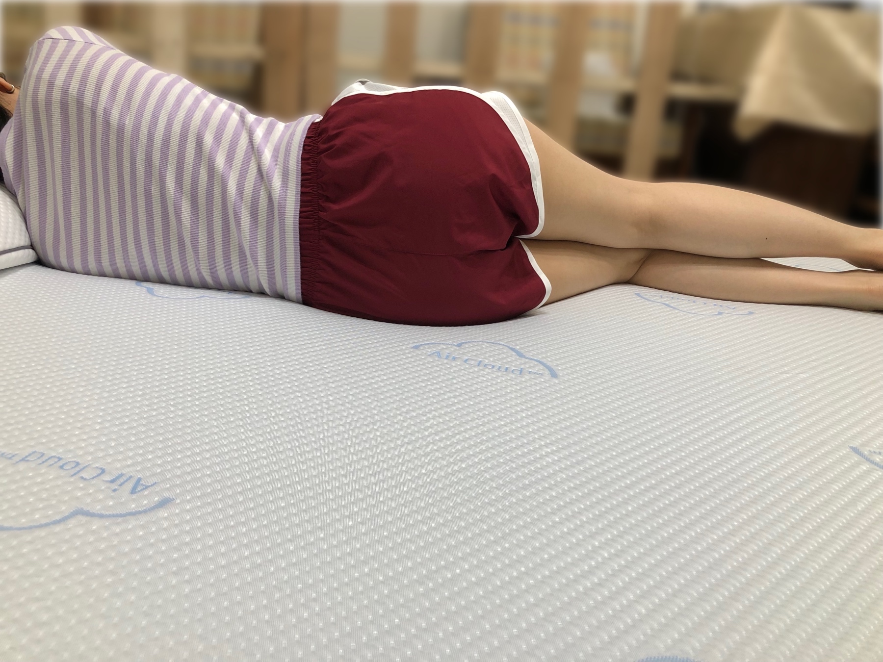 奈奈舒爽布丁側躺