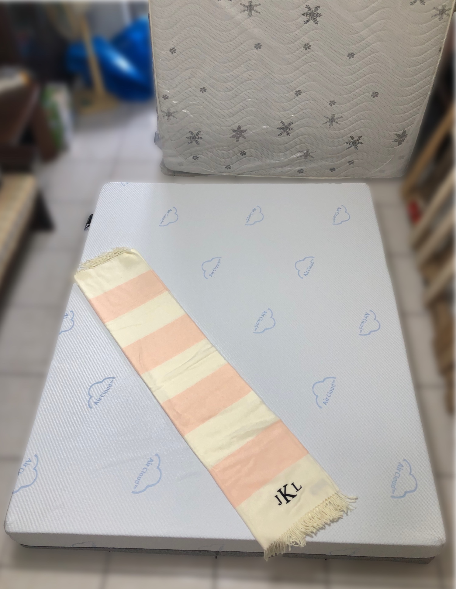 奈奈布丁全貌縮