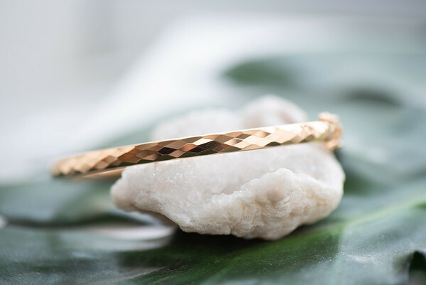 18K Gold Bangle