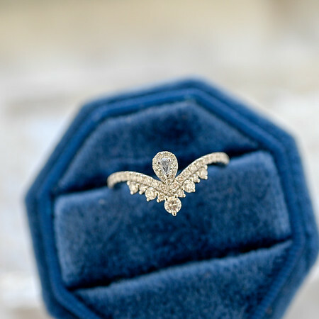 18K Fancy and White Diamond Ring