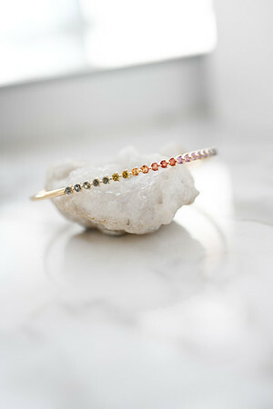 18K Rainbow Sapphire Elastic Bangle