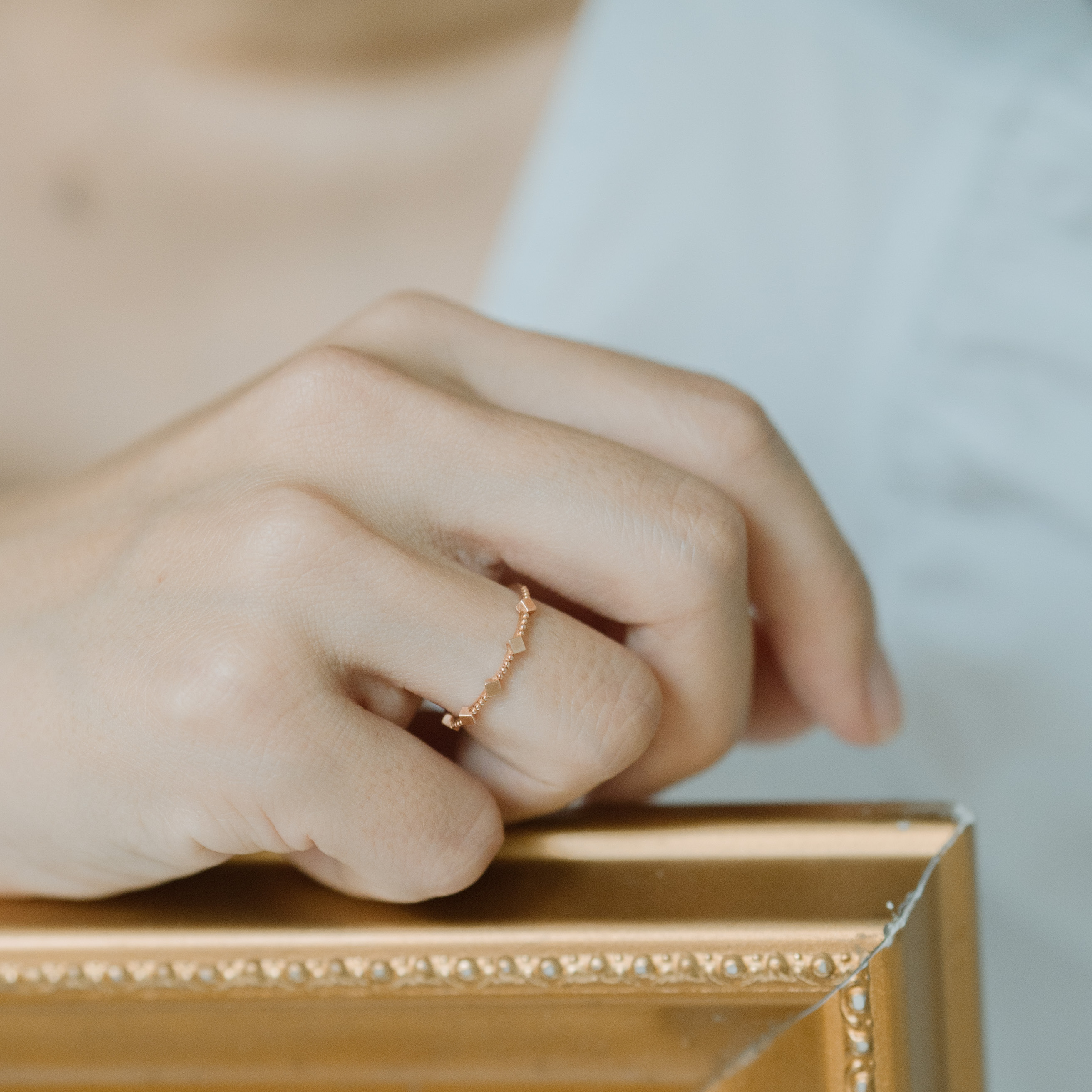 14K點點光面菱形戒指