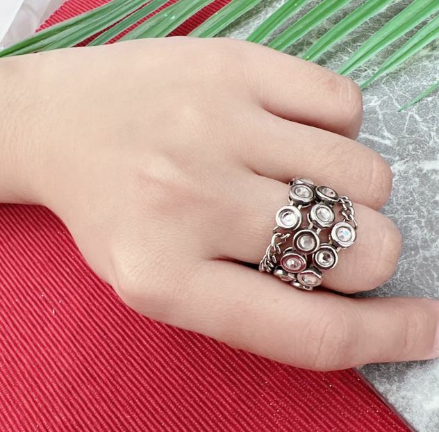 【Swatch】三排水鑽鍊戒 現代鐘錶