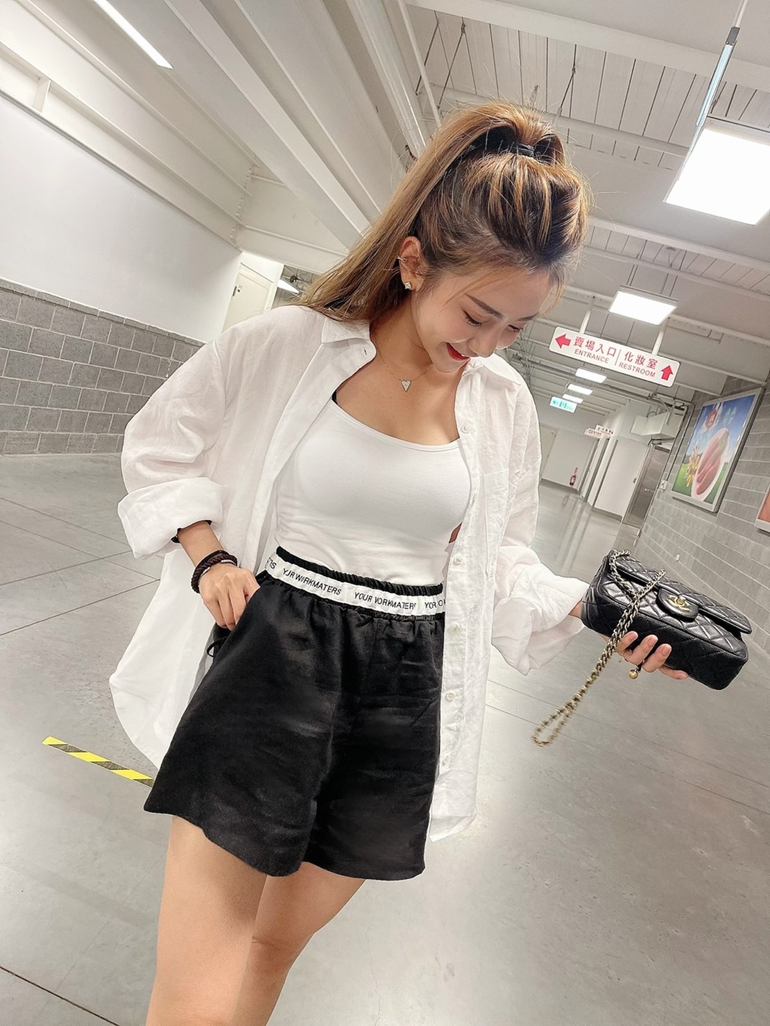 🔥06.29直播新品］💥小編爆動款］🇰🇷正韓超質感亞麻後開叉英文字襯衫+短褲（白色襯衫+黑短褲/兩色）