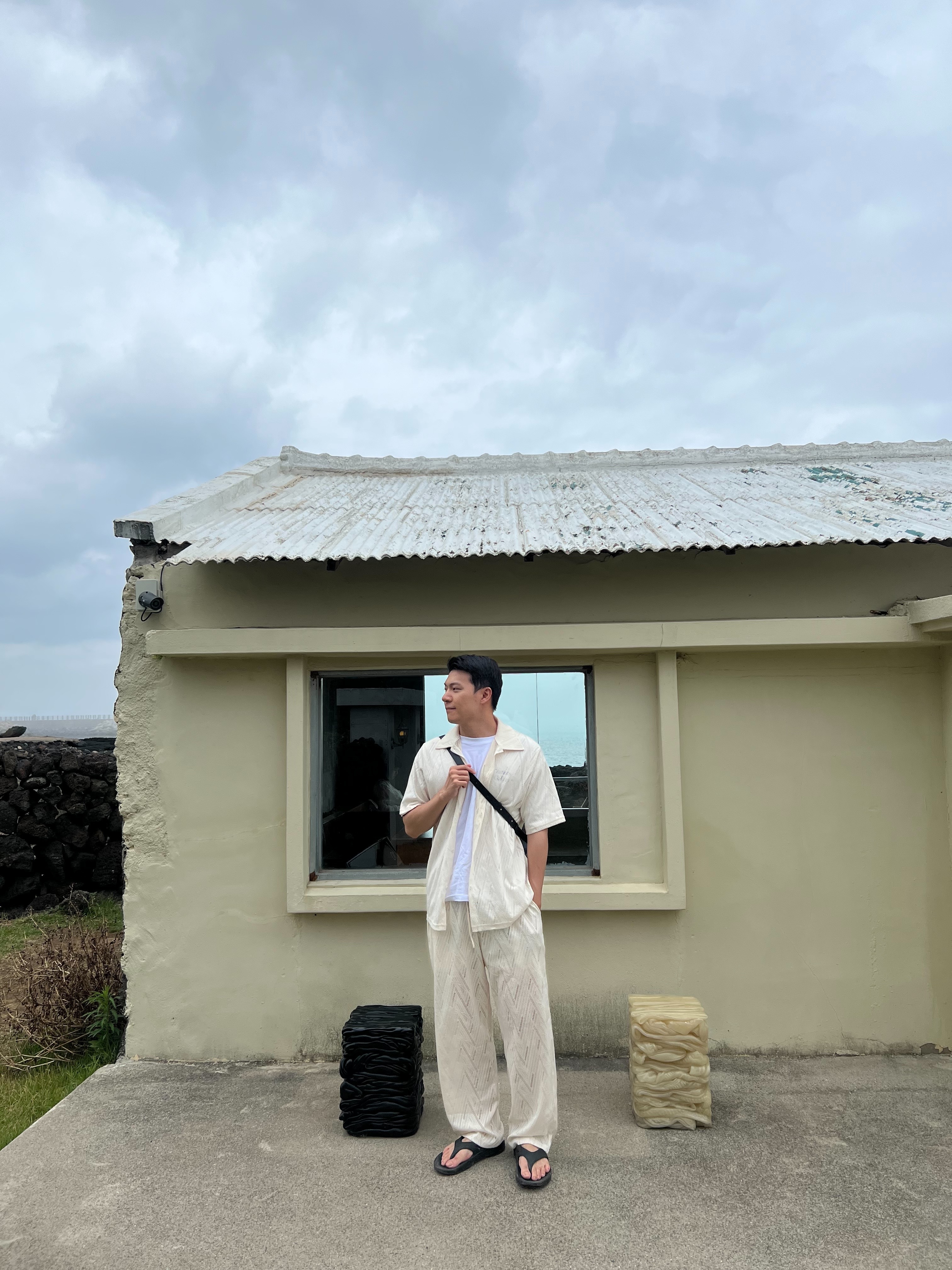 現貨｜質感洞洞套裝｜洞洞襯衫 洞洞褲 （黑色一套）