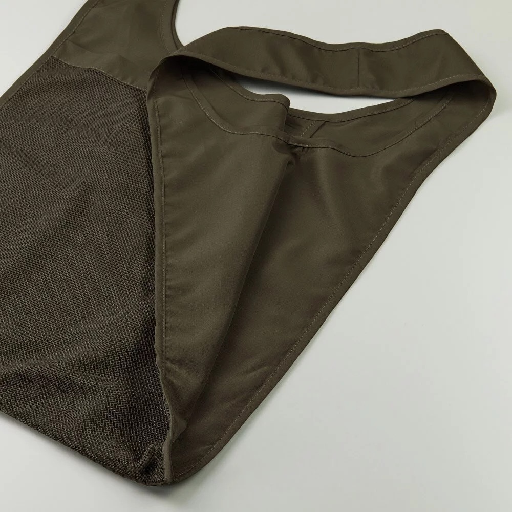 UA 可收納環保購物袋橄欖綠色細節照