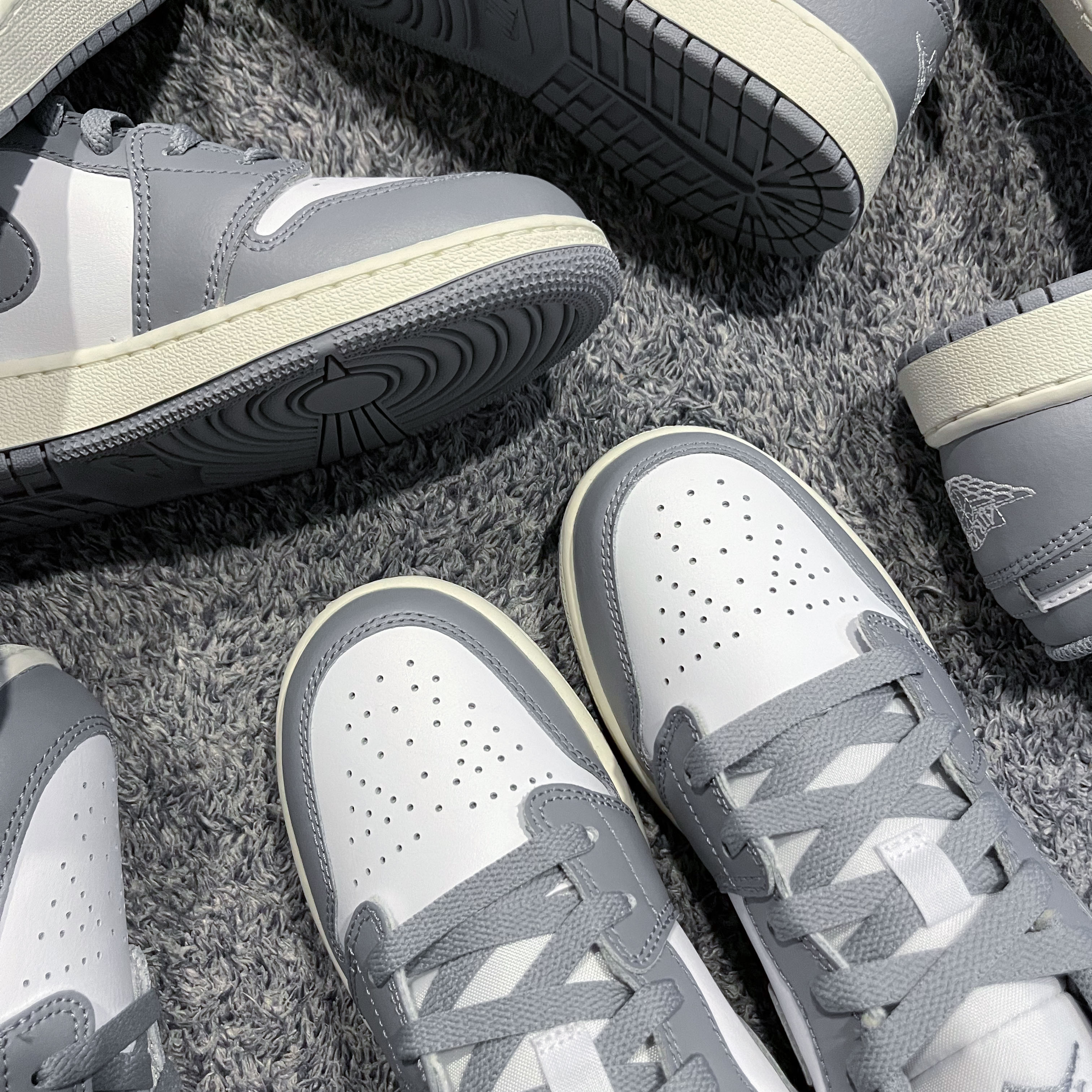 Air Jordan 1 Low "Vintage Grey" GS 小Dior 灰白 復古奶油底 大童 復古灰 女款 553560-053