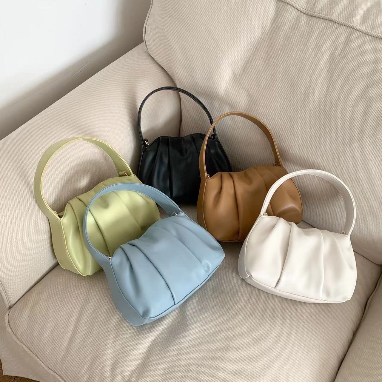 韓系簡約風褶皺肩背包/四色