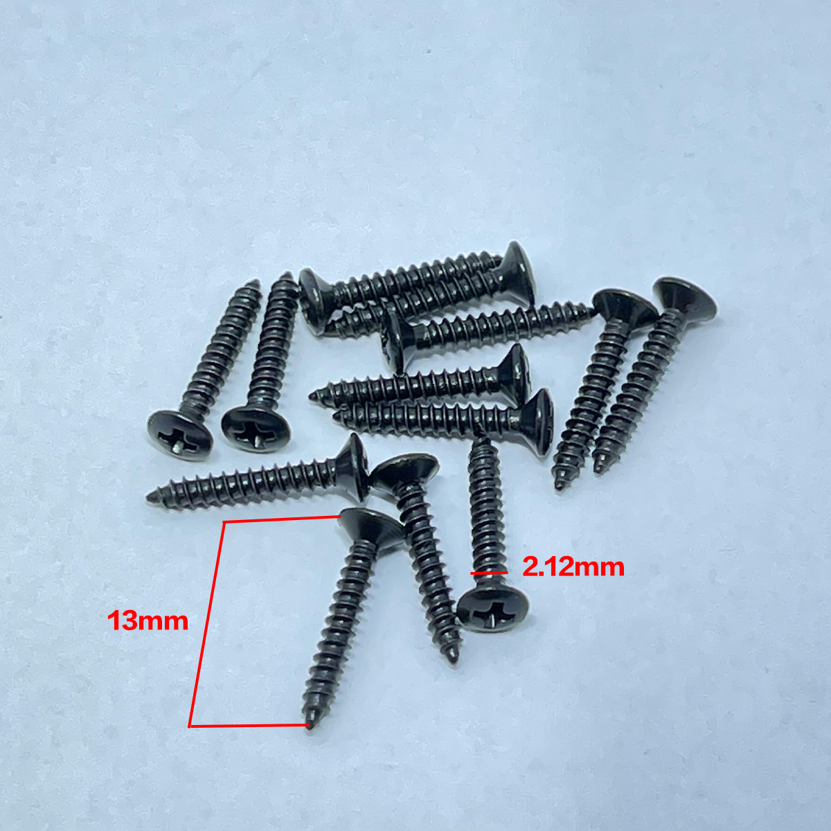 拾音器邊 螺絲 黑色 (長13mm/直徑2.12mm)單支