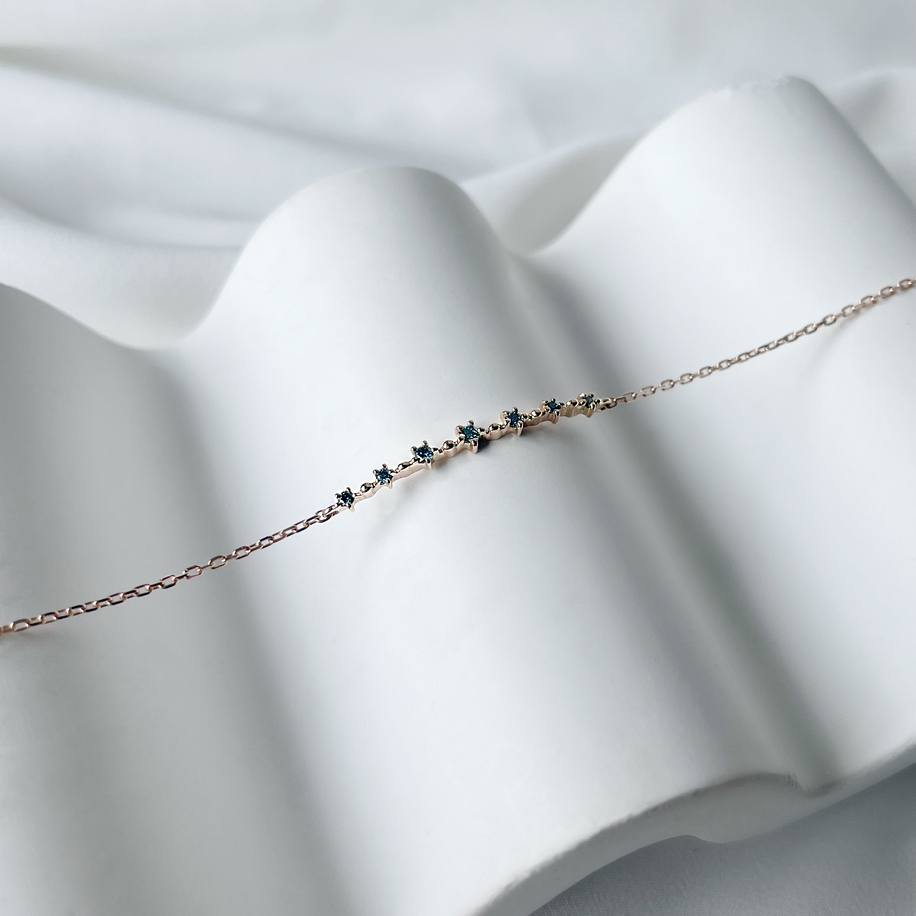 14K Stardust弧排藍鑽手鏈