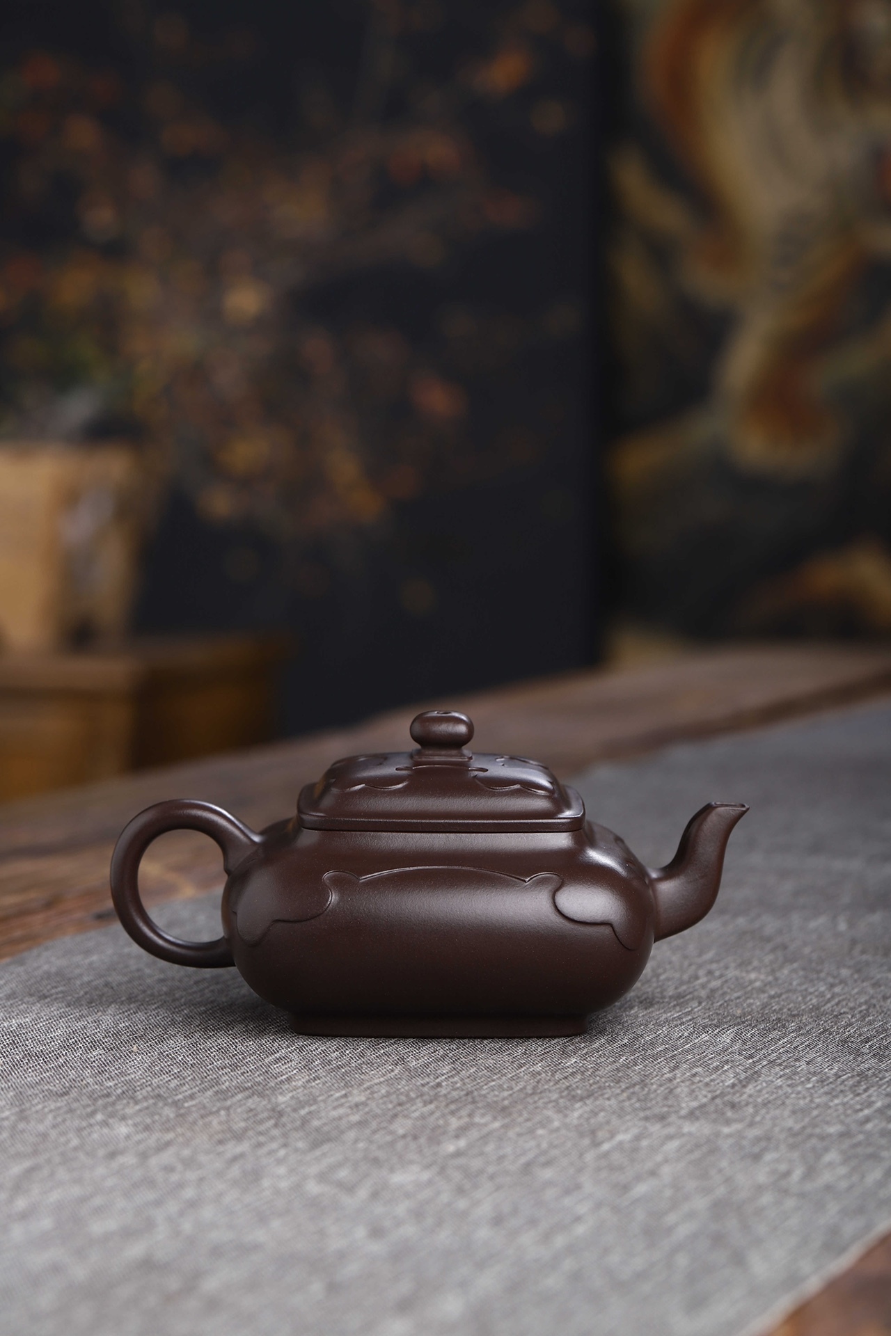 【帝鄉仙馭】--協調勻稱，器型大方得體，穩重而大方