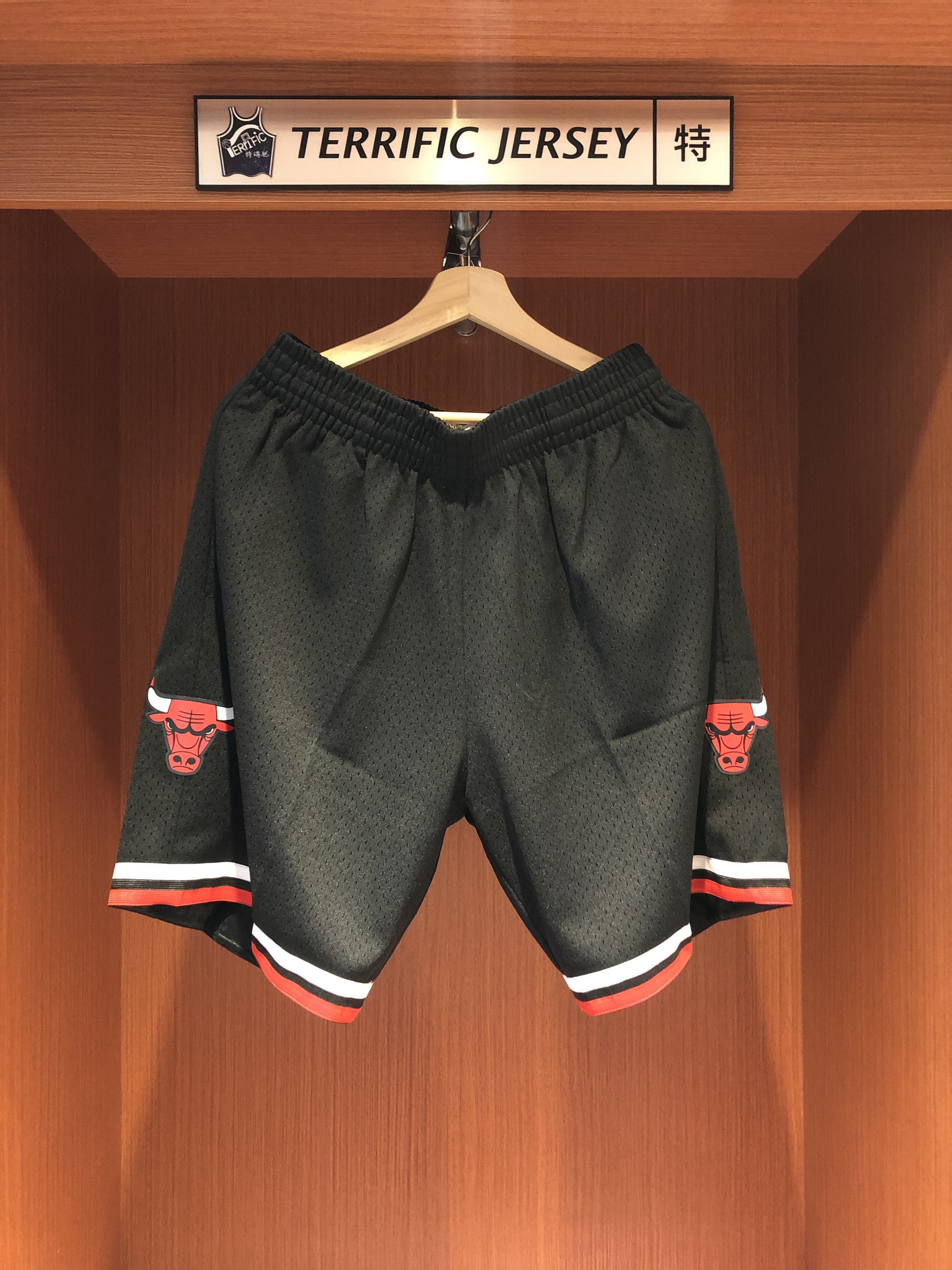 NBA球褲 Chicago Bulls 芝加哥公牛黑 M&N Swingman Shorts 球迷版 有口袋 全新