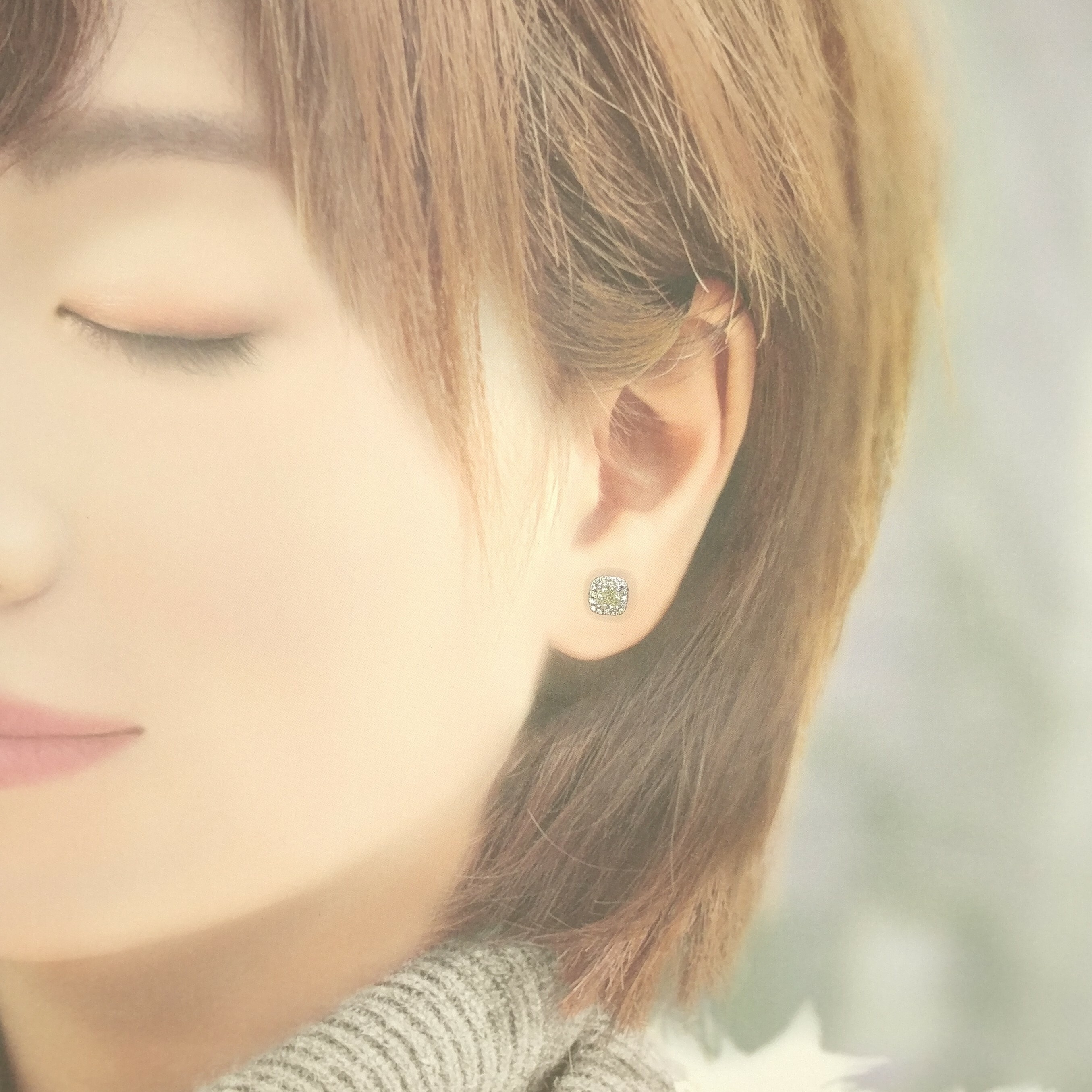 18K White Gold 0.81ct Cushion Cut Diamond Earrings