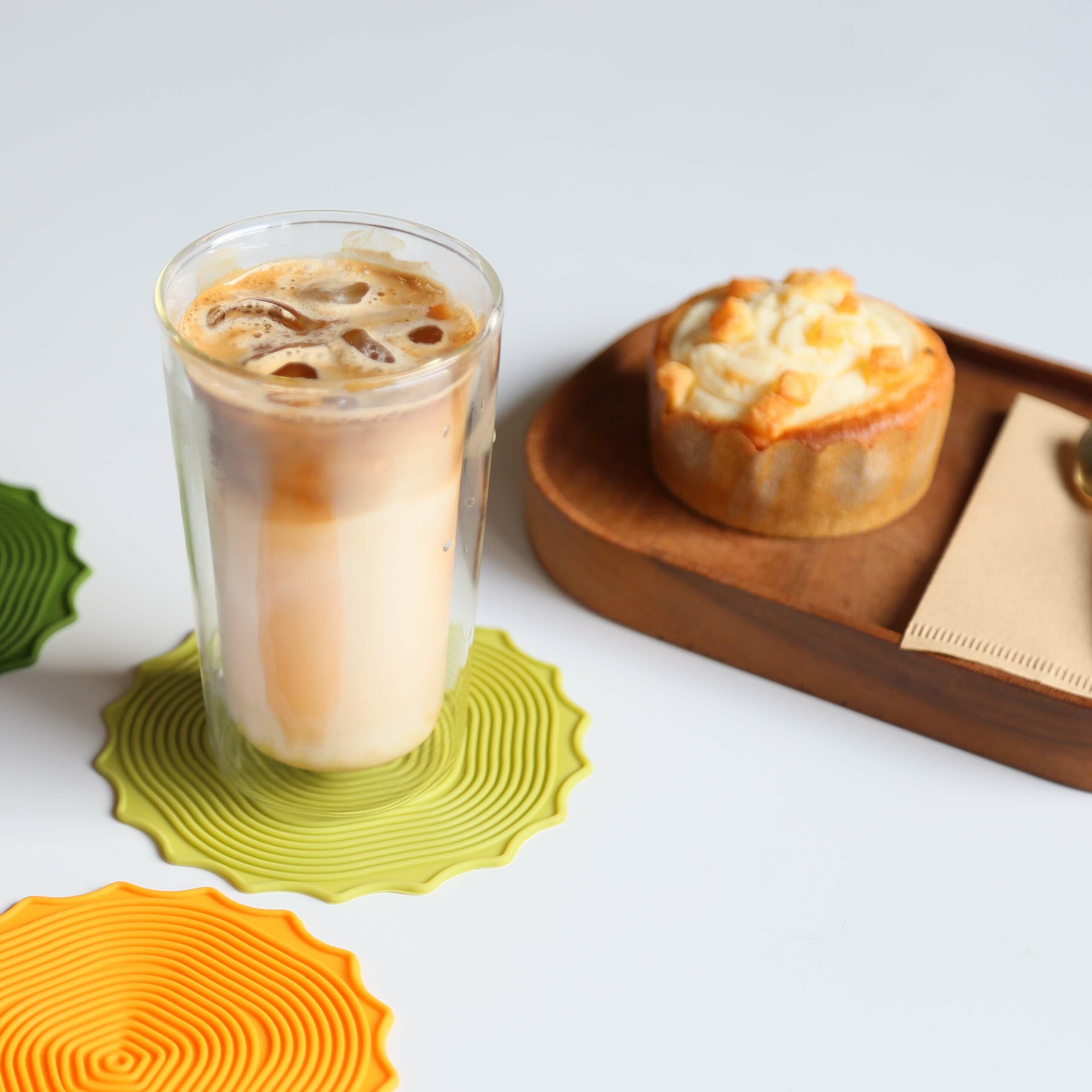 Earth 彩色矽膠杯墊 小－單色４入裝