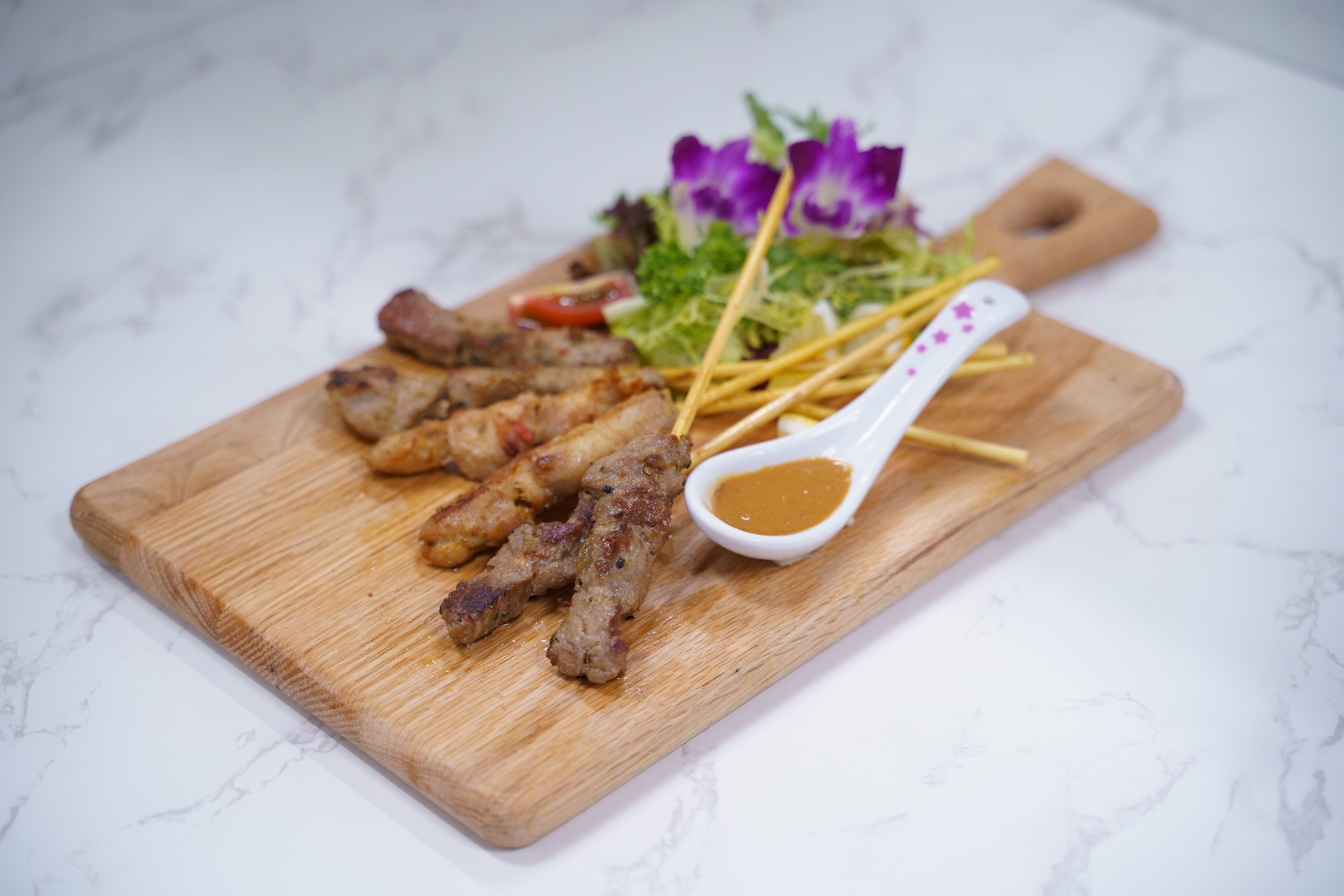 雜錦串燒（豬/ ⽜/ 雞) (8串)