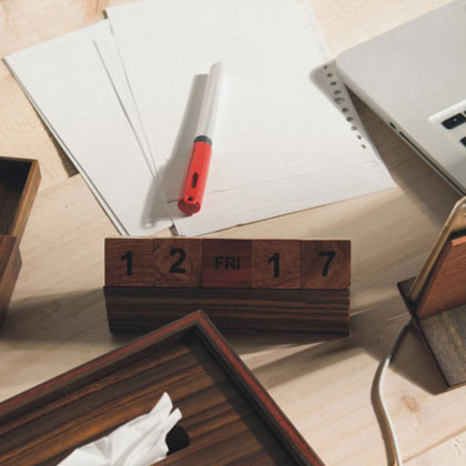 木製翻轉木頭塊日歷數字