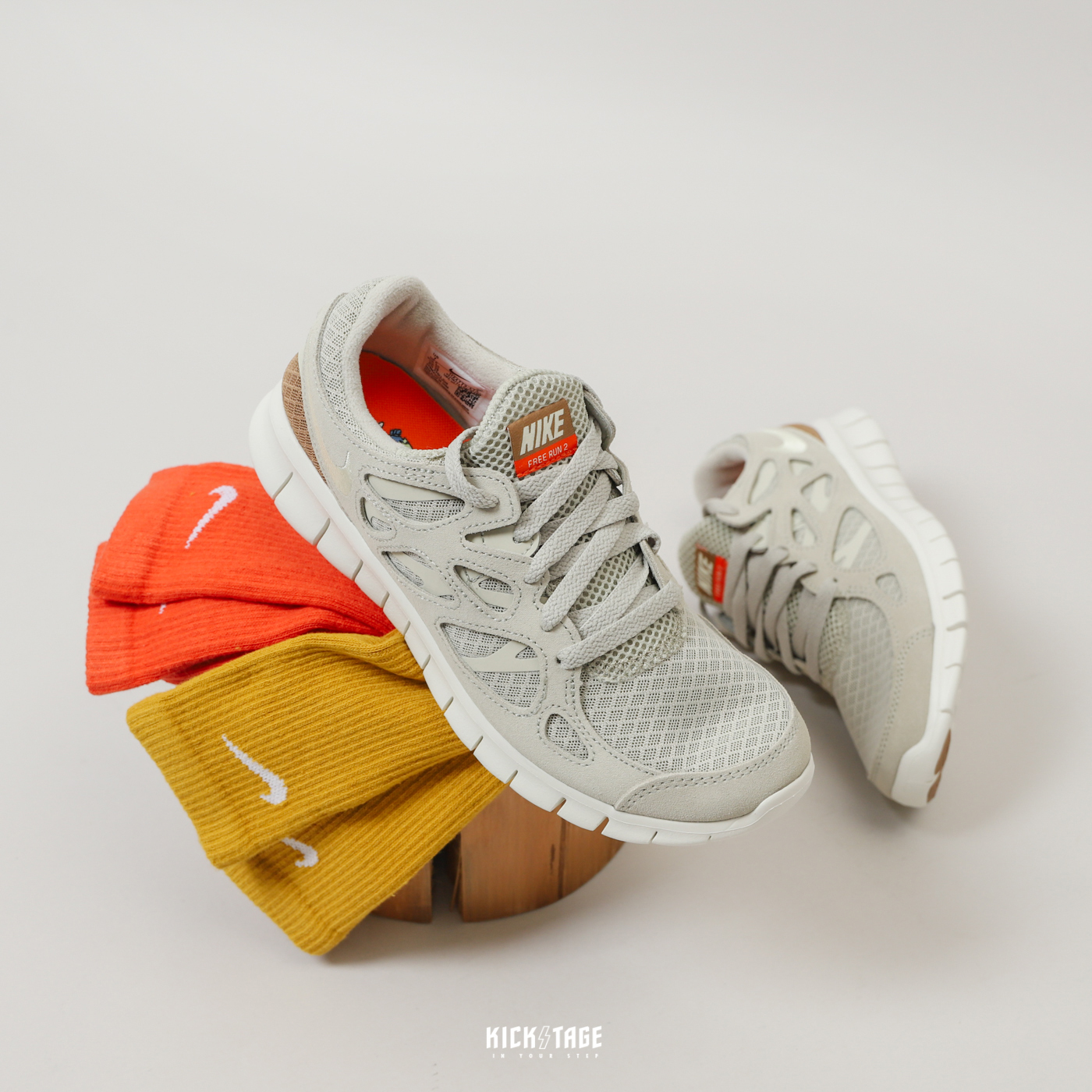 **特價商品售出不退換**男女鞋 NIKE FREE RUN 2 灰綠棕 刺繡 小勾 網眼 透氣 回彈 慢跑鞋【DZ2773-171】25SALE