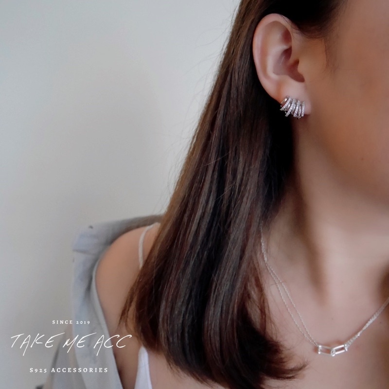 黑夜裡的閃光｜純銀針耳環