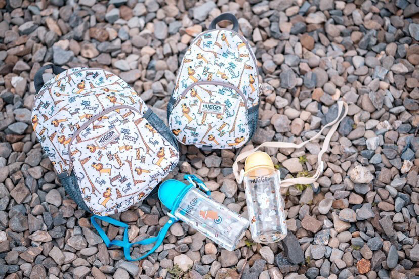 兒童水壺與幼童背包