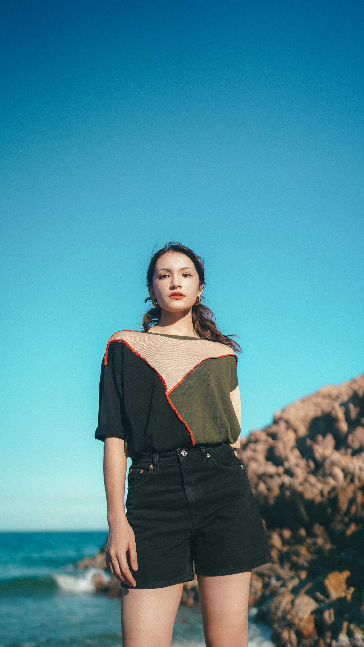 【Just Africa】Unisex 拼色針織Tee - 軍綠/黑/米色